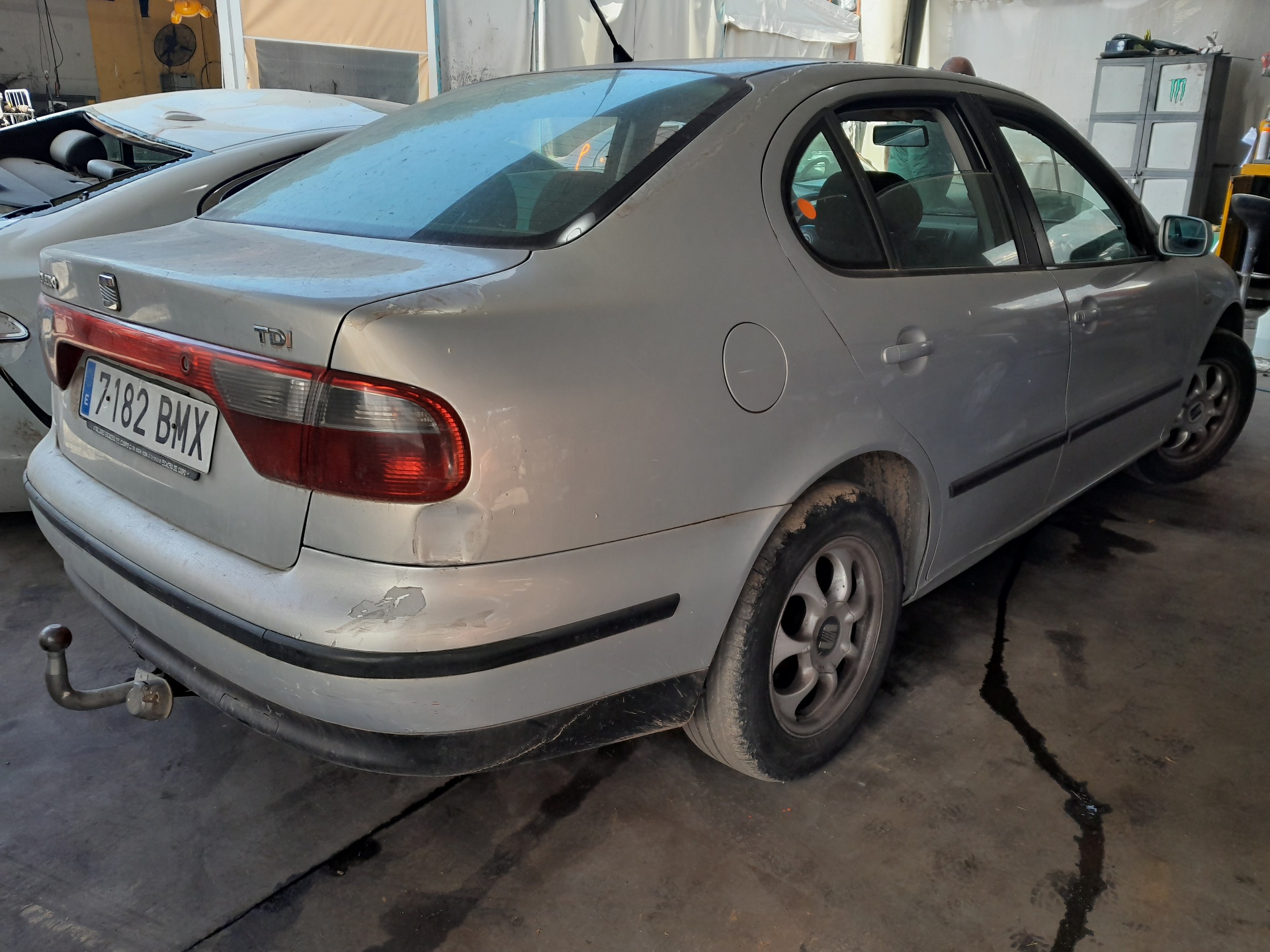 SEAT Toledo 2 generation (1999-2006) Фонарь задний левый 1M5945111 23012325