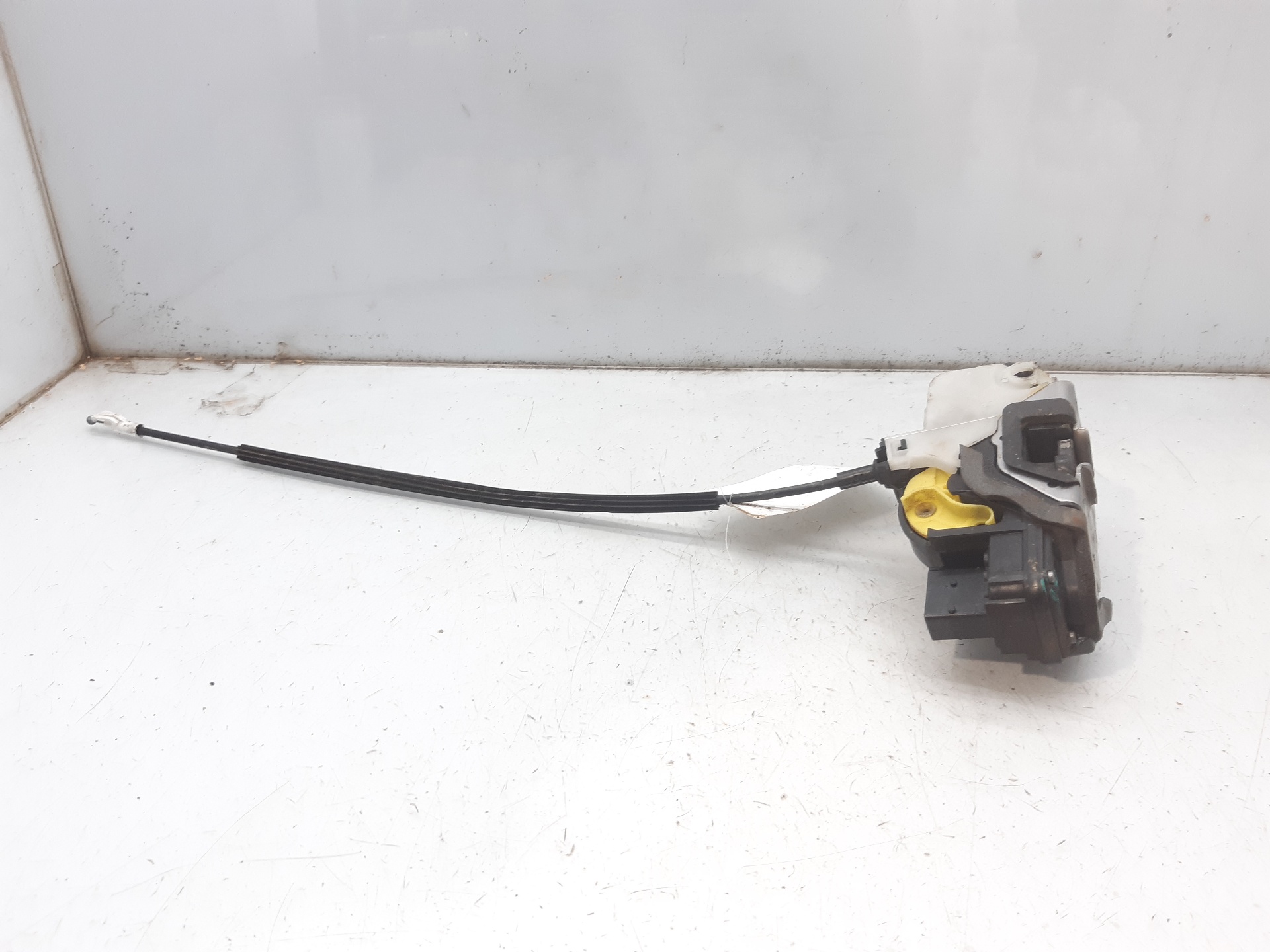 OPEL Insignia A (2008-2016) Front Left Door Lock 13503801 18639753