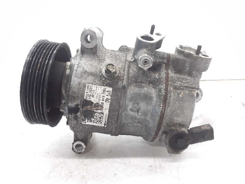 SKODA Rapid 2 generation (1985-2023) Помпа за климатик 5Q0820803G 18598933