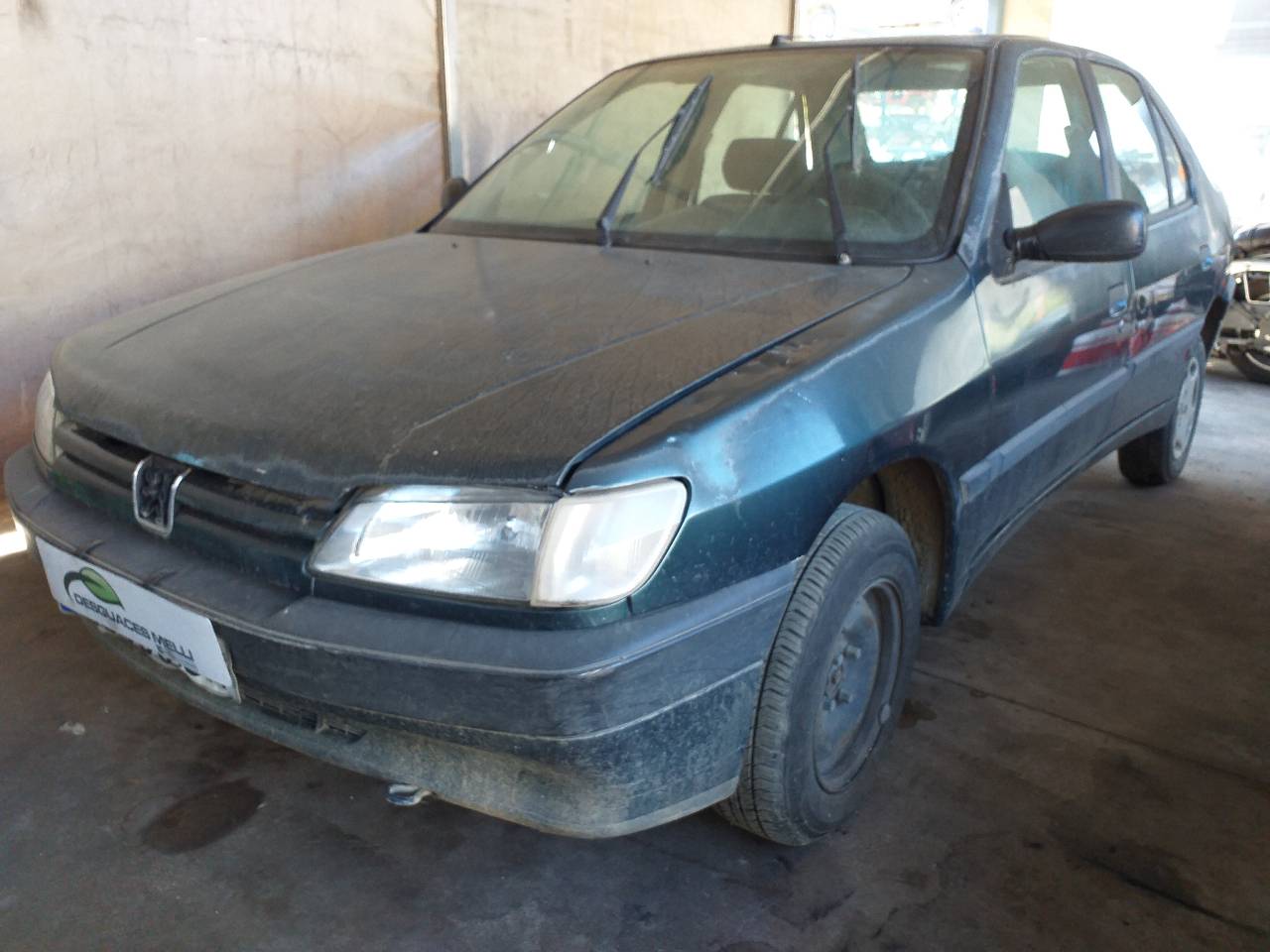 PEUGEOT 306 1 generation (1993-2002) Priekinės radiatoriaus grotelės 9621133177 18684811