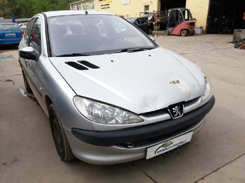 PEUGEOT 206 1 generation (1998-2009) Üzemanyag-befecskendező 0445110135 20173274