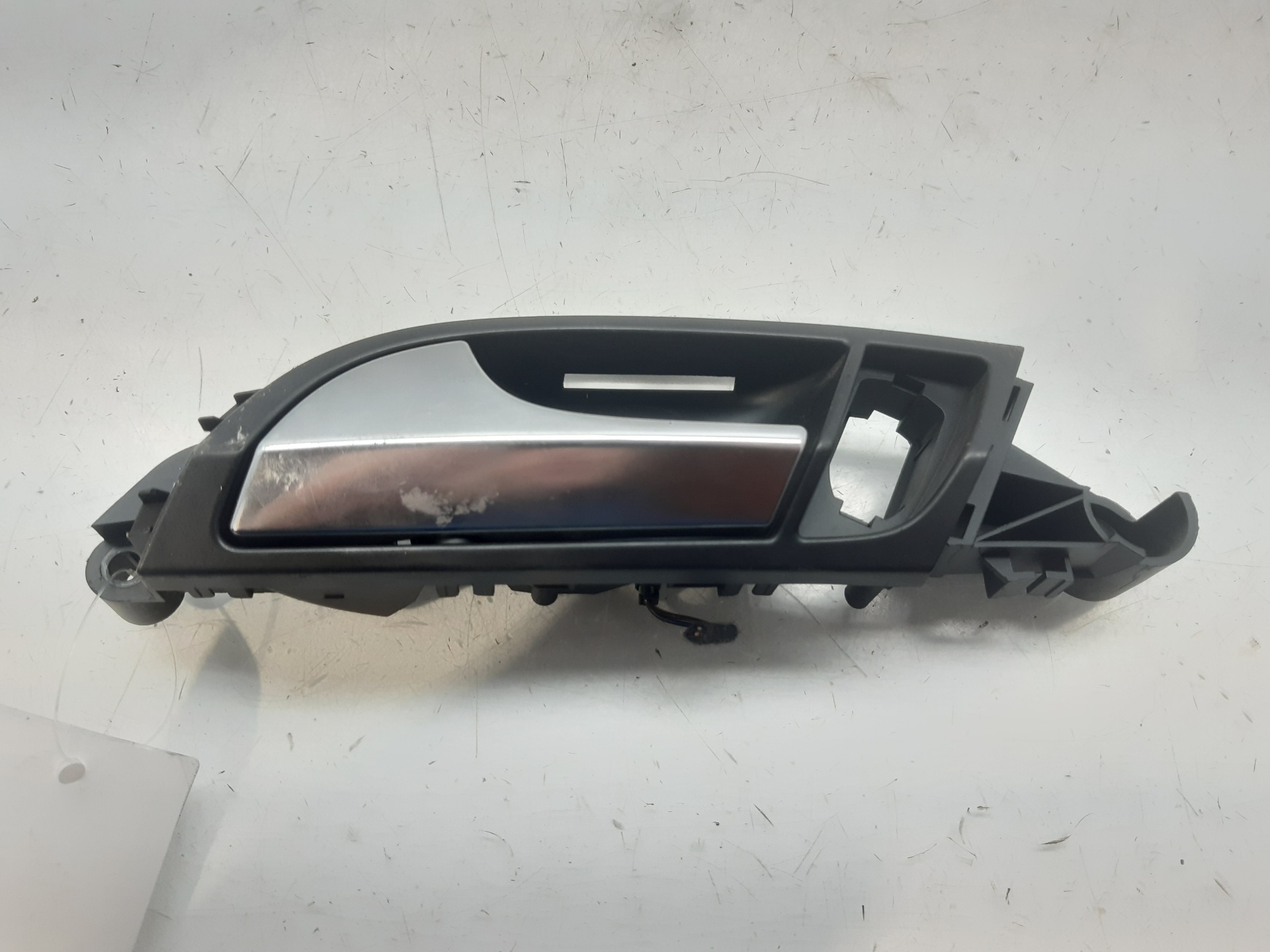 DODGE Q7 4L (2005-2015) Left Rear Internal Opening Handle 4L0837019 24052151