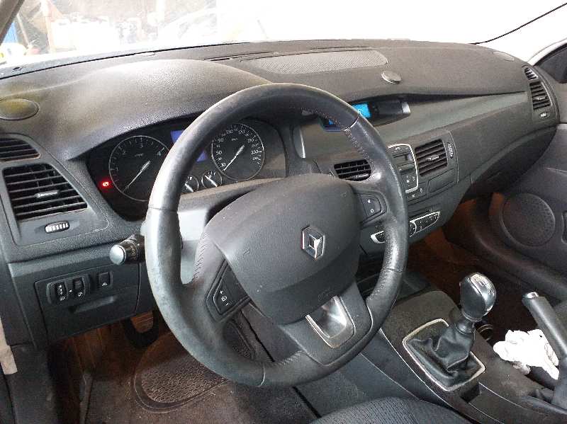 RENAULT Laguna 3 generation (2007-2015) Наружная ручка задней левой двери 826060006R 18444413