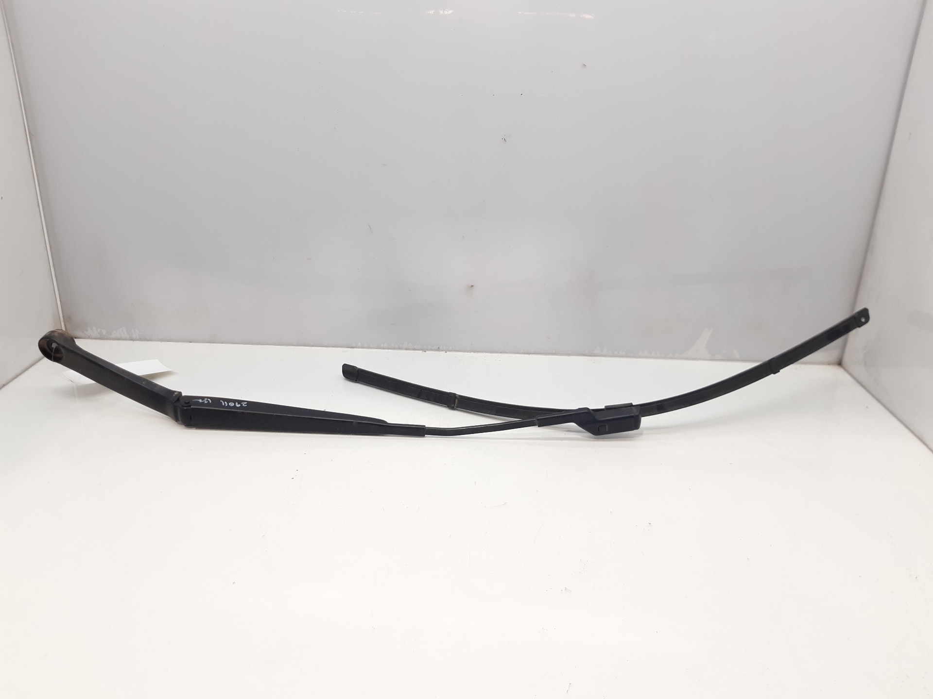 FIAT Tipo 2 generation (2015-2024) Front Wiper Arms 51984453 22460203