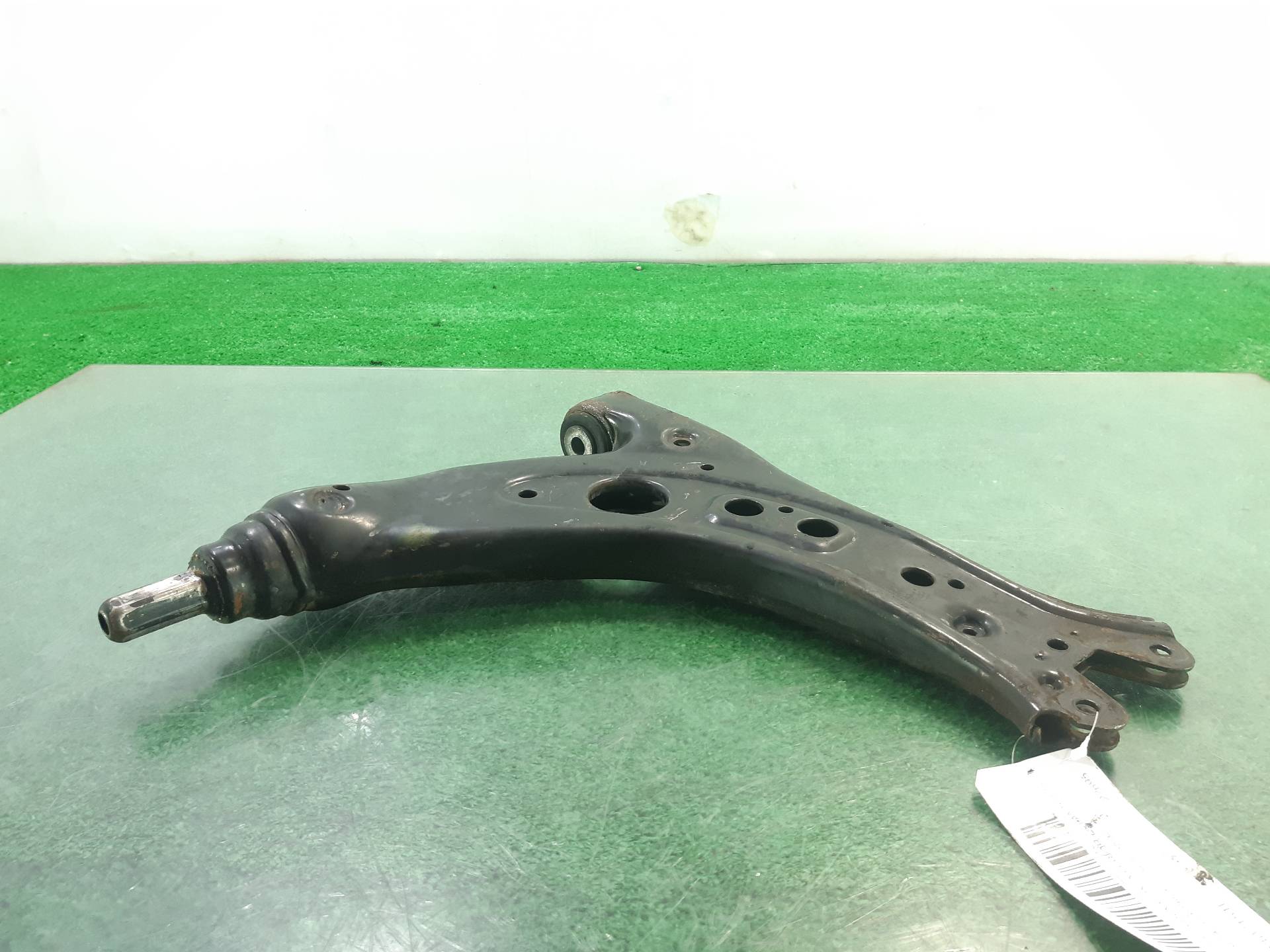 SEAT Cordoba 2 generation (1999-2009) Front Right Arm 6Q0407151L 18639732