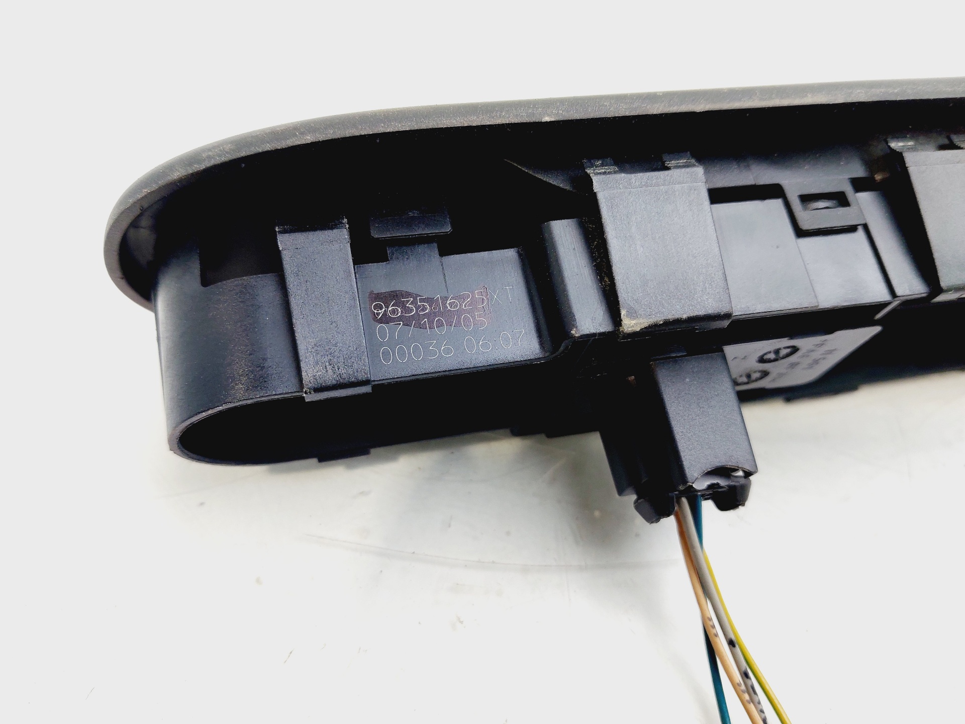 MERCEDES-BENZ C-Class W204/S204/C204 (2004-2015) Front Right Door Window Switch 96351625XT 25609562