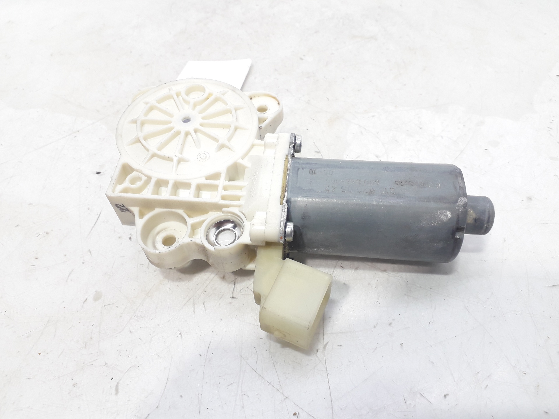 MERCEDES-BENZ CLS-Class C219 (2004-2010) Rear Left Door Window Control Motor 0130821433 18752175