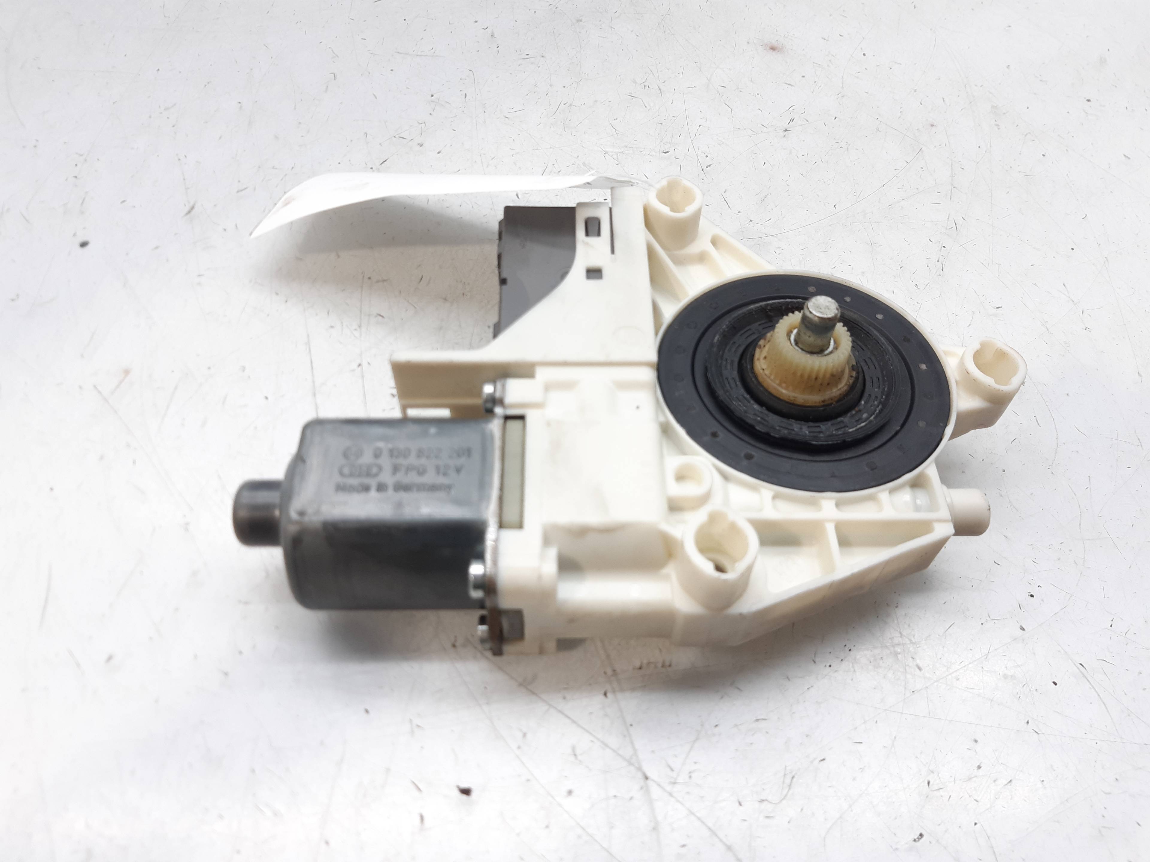 PEUGEOT 407 1 generation (2004-2010) Moteur de commande de vitre de porte arrière gauche 994651102 20792352