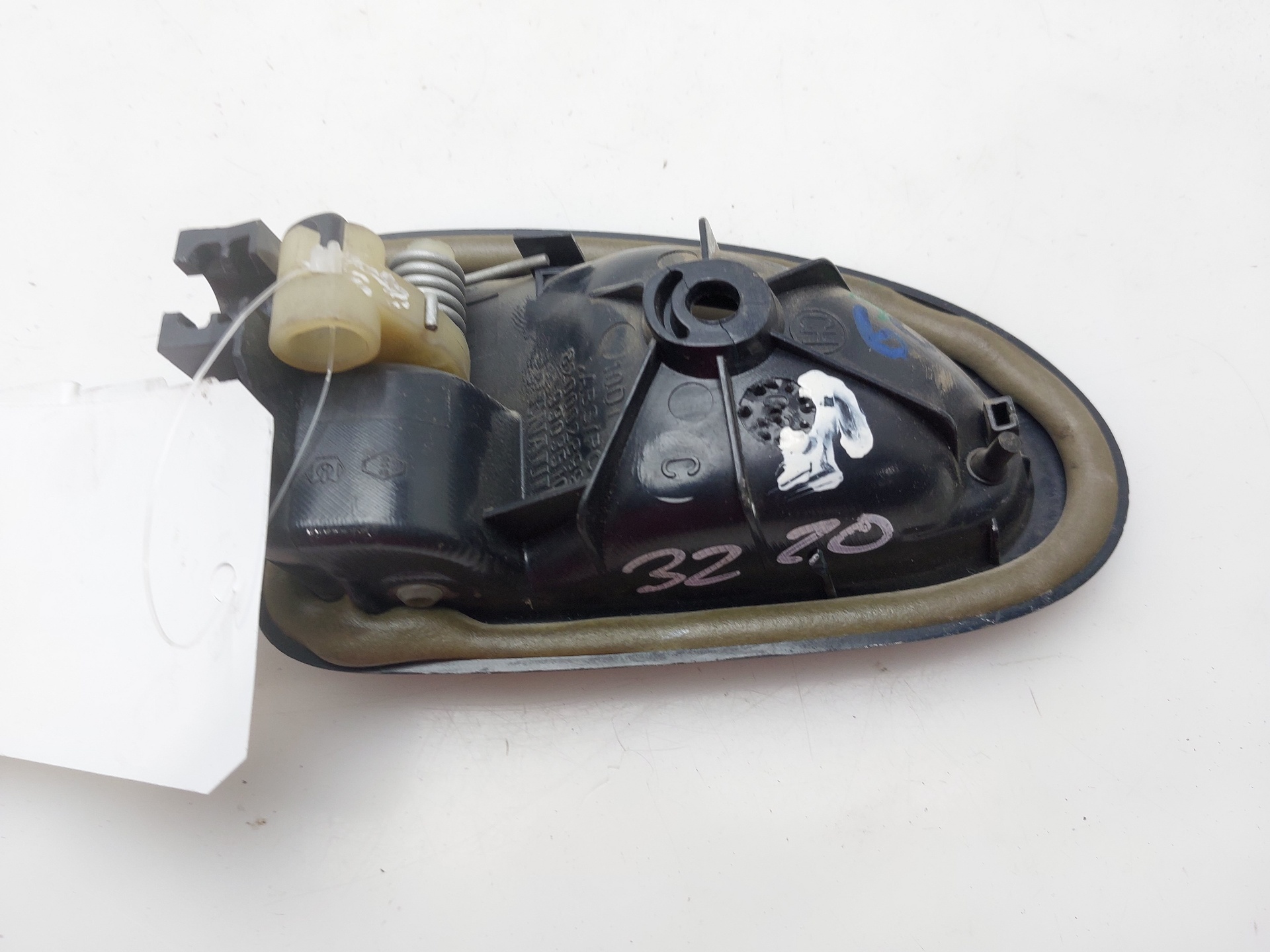 RENAULT Megane 2 generation (2002-2012) Right Rear Internal Opening Handle 8200028995 25224005