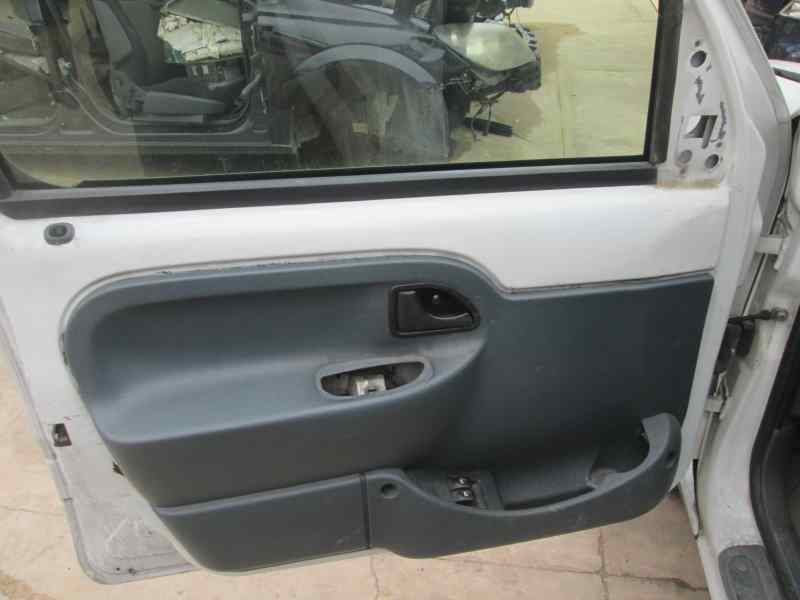 RENAULT Kangoo 1 generation (1998-2009) Priekinių dešinių durų spyna 7701044464 20166485