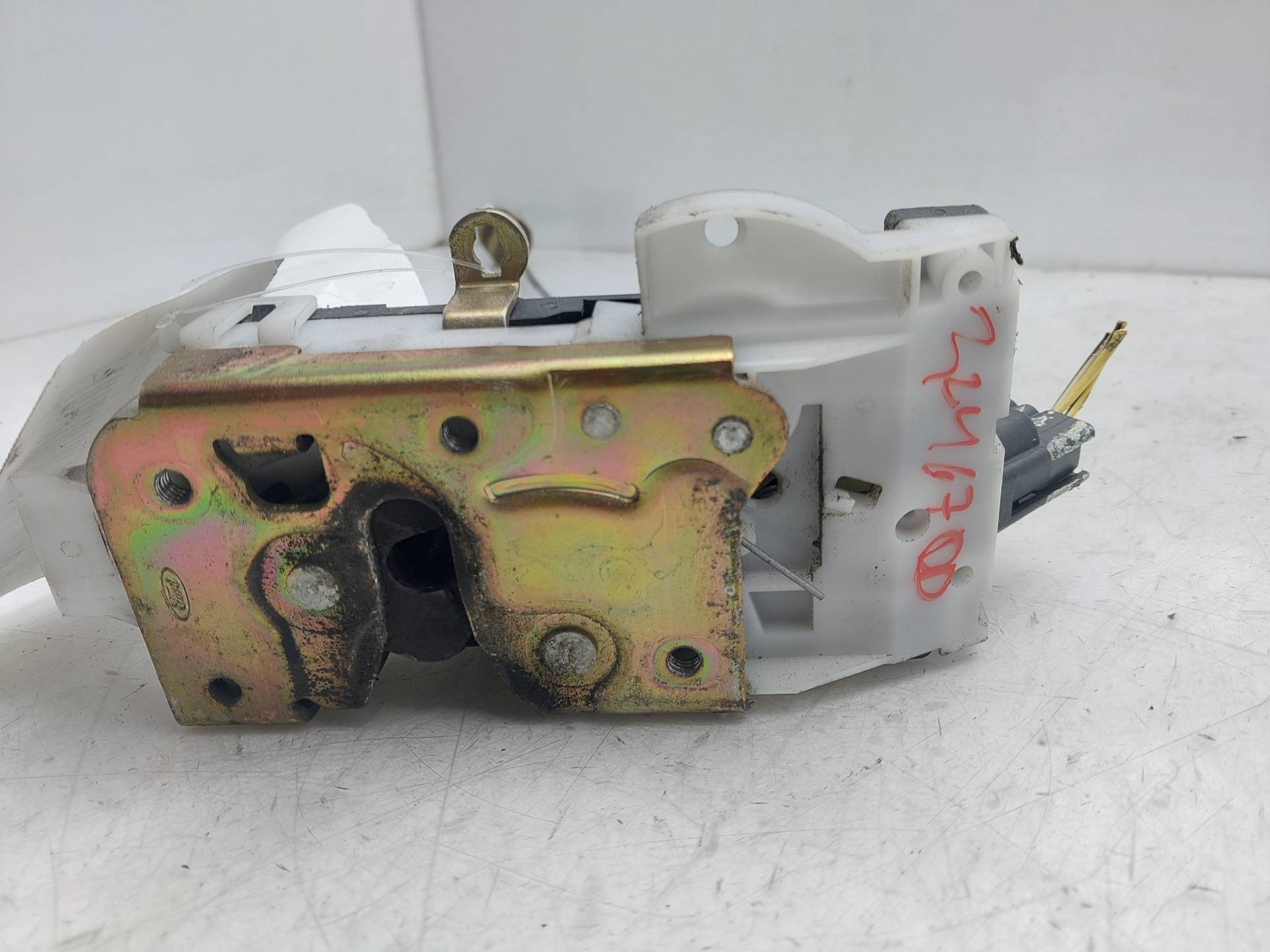 FORD Mondeo 3 generation (2000-2007) Front Right Door Lock 2S4AA26412EA 21440839