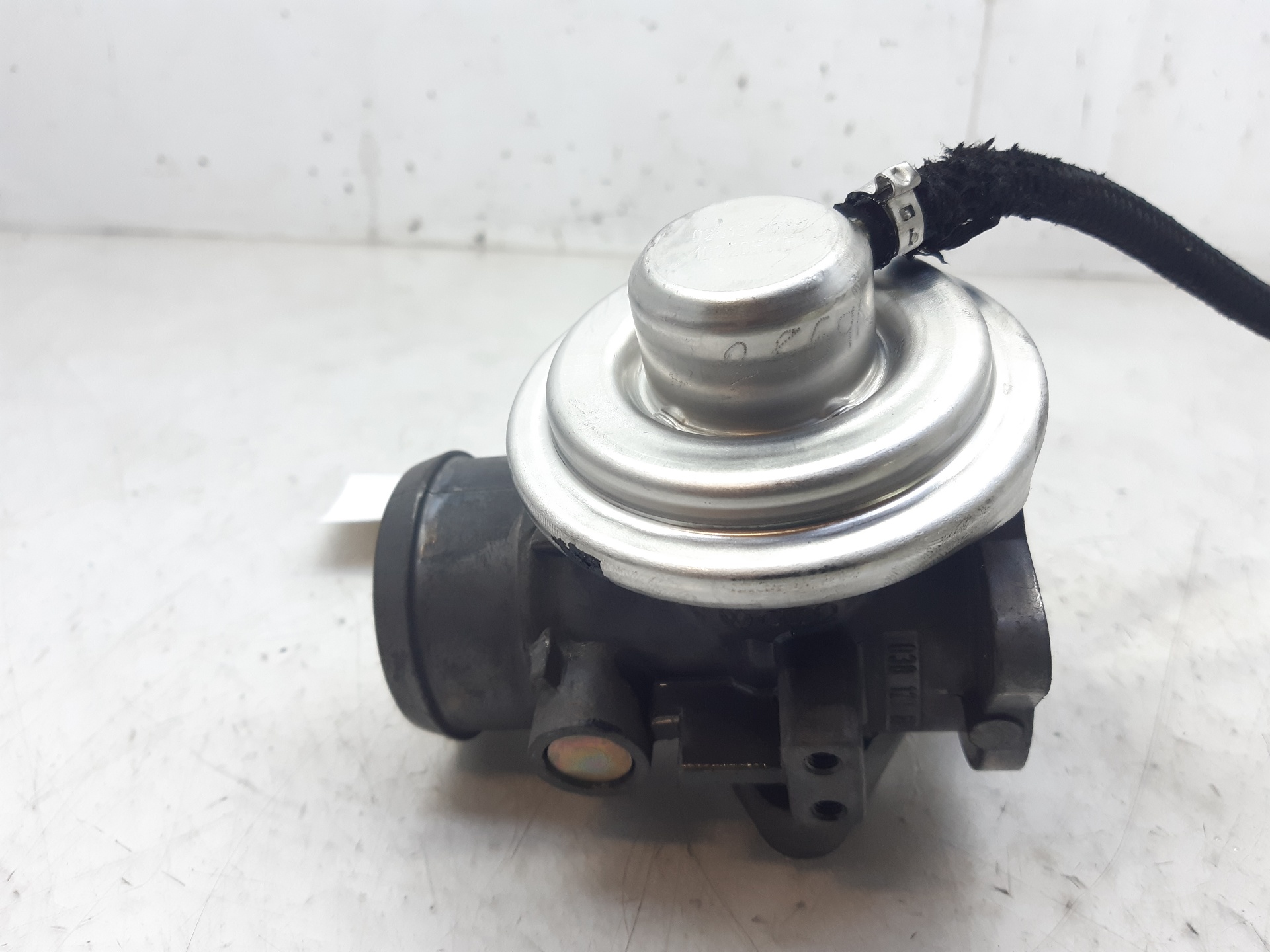 CHEVROLET A3 8L (1996-2003) EGR Valve 038131501E 18749440