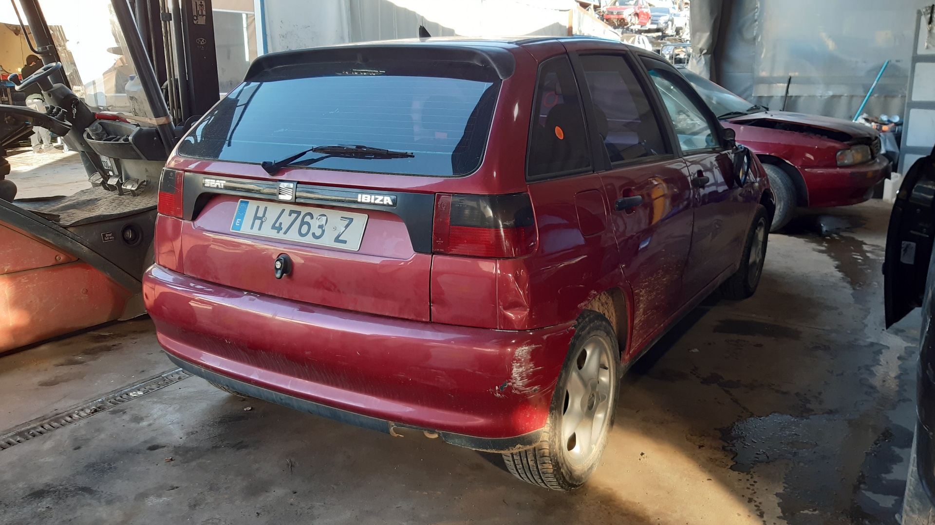 SEAT Ibiza 2 generation (1993-2002) Вакуумна помпа 028207A 24966664