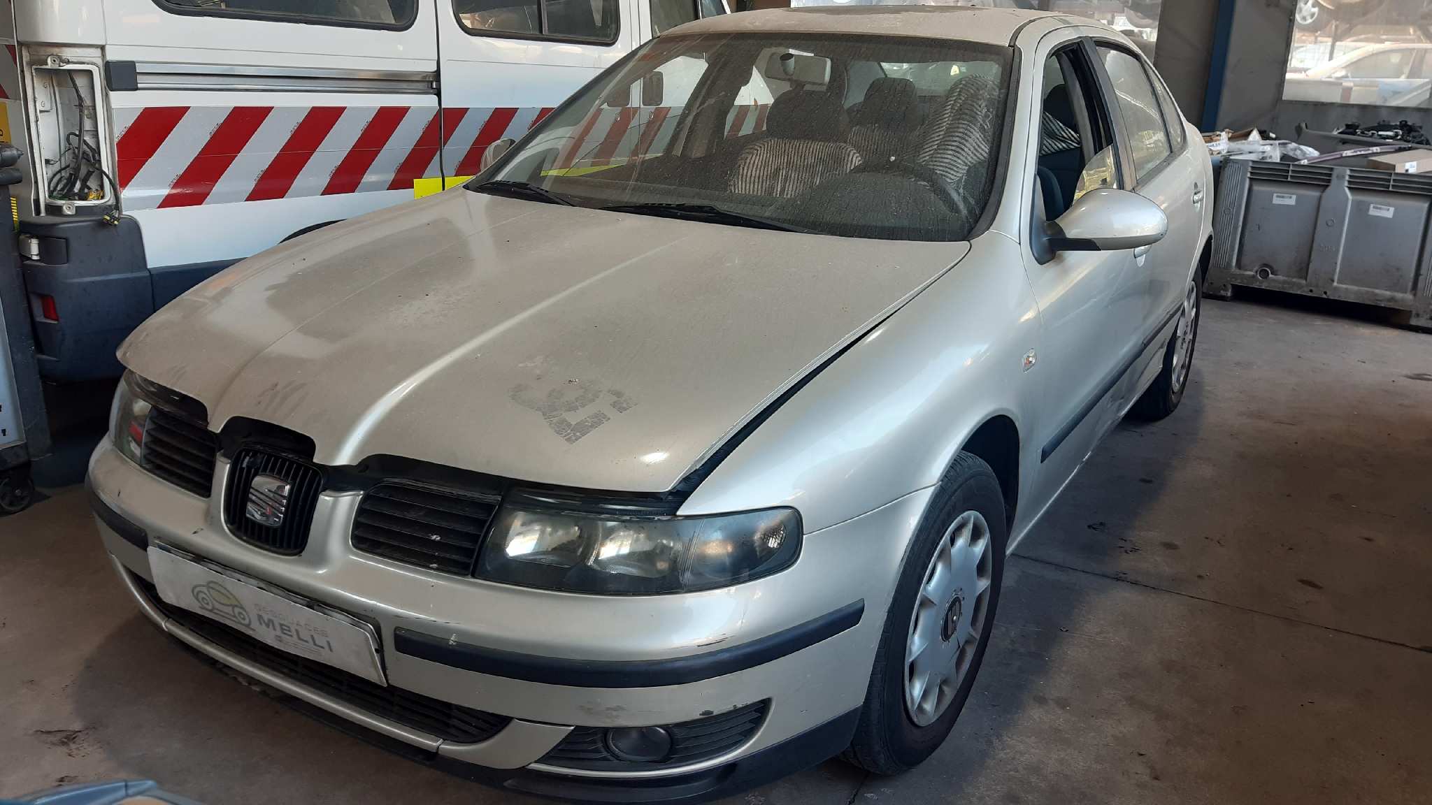 SEAT Toledo 2 generation (1999-2006) Logu mazgāšanas tvertne 1J0955453N 18533460