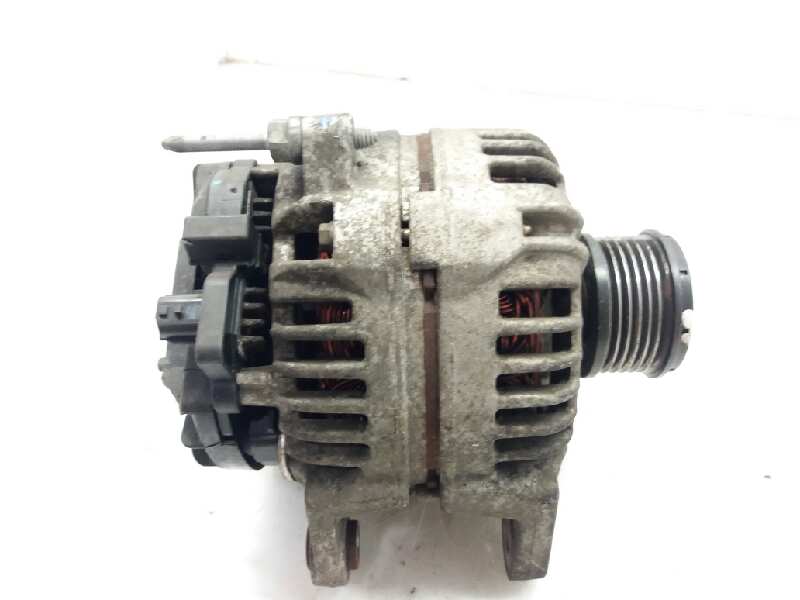 RENAULT Clio 2 generation (1998-2013) Alternator 8200390675 20172762