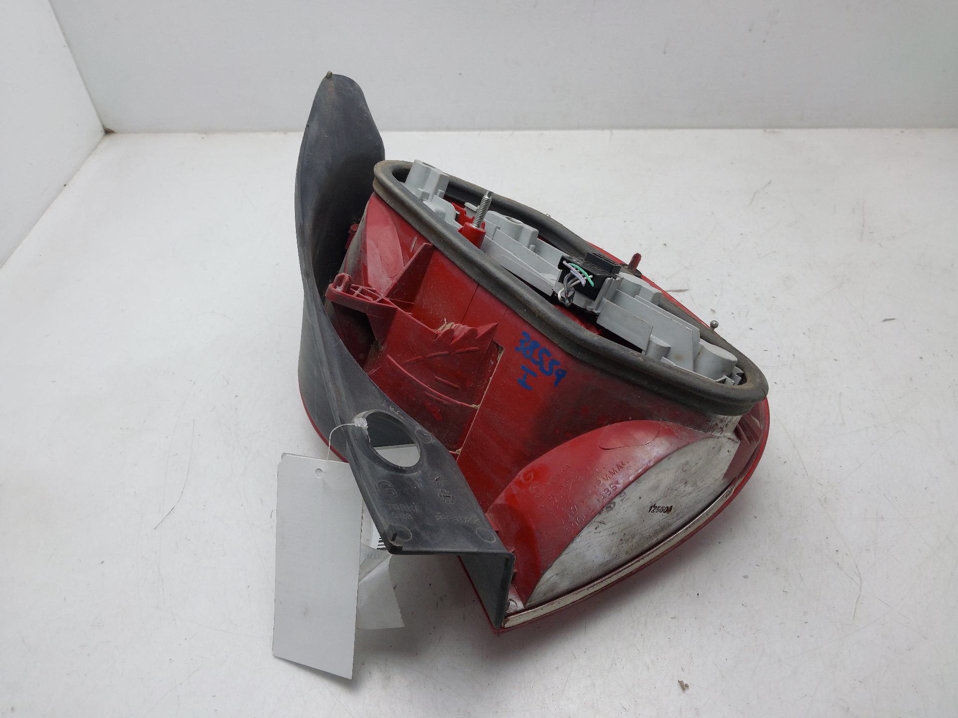 Rear lamp lh K9K766 8200538786 de Renault Modus / grand modus (f/jp0_) 2004-2008 - pieza usada