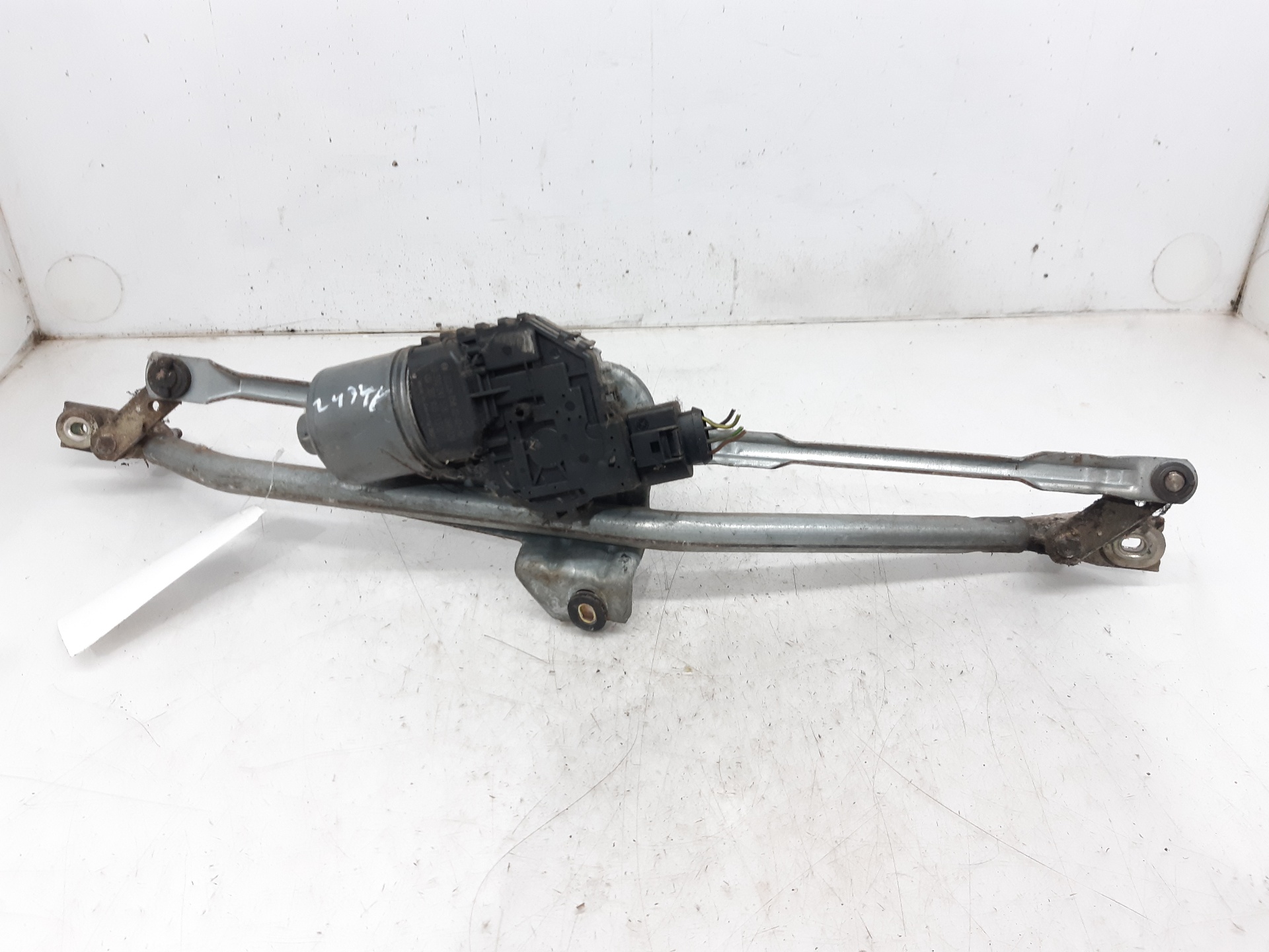 VOLKSWAGEN Passat B5 (1996-2005) Front Windshield Wiper Mechanism 3B1955113D 18701760