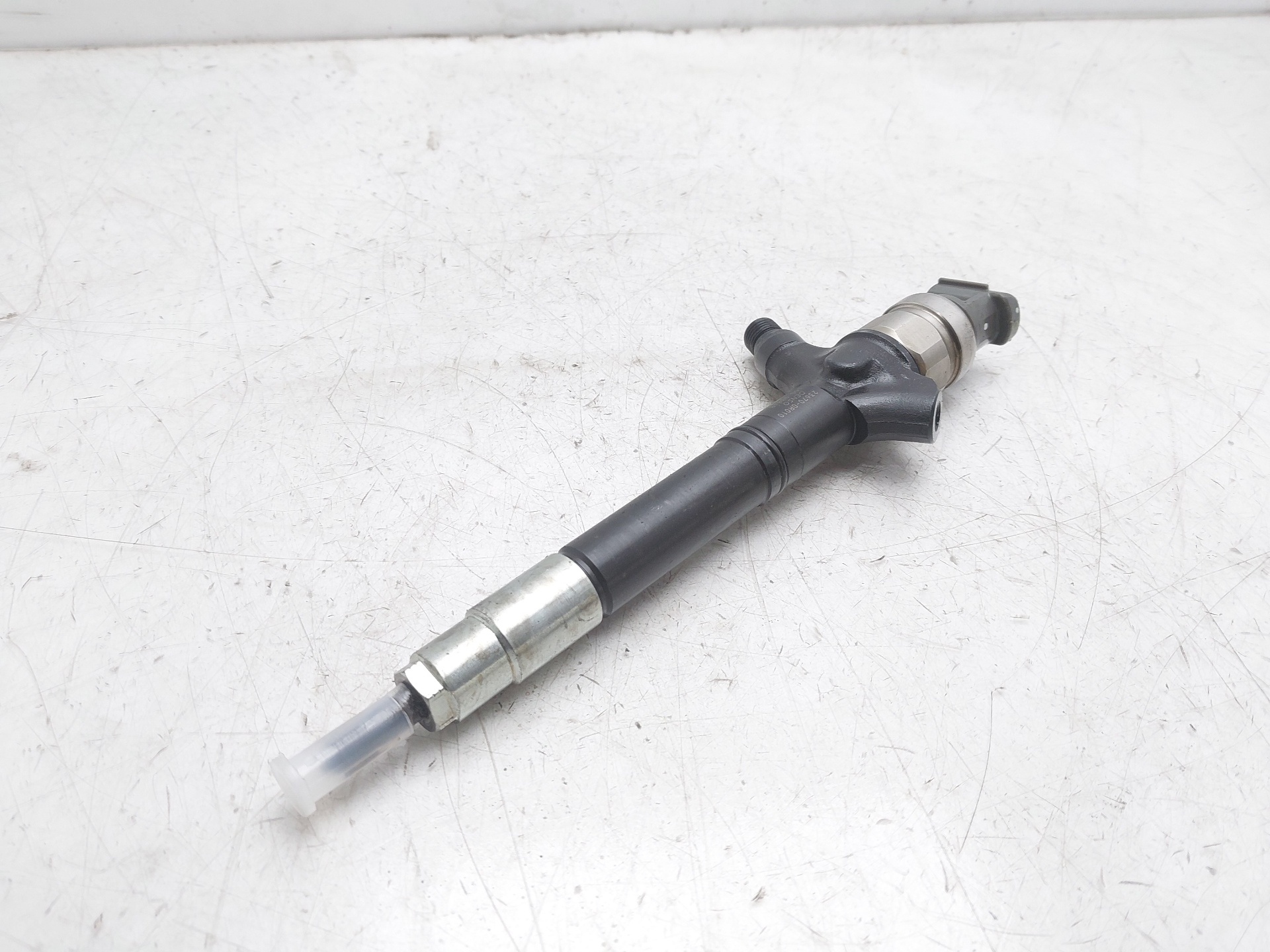 TOYOTA Avensis 2 generation (2002-2009) Fuel Injector 236700R010 23081001