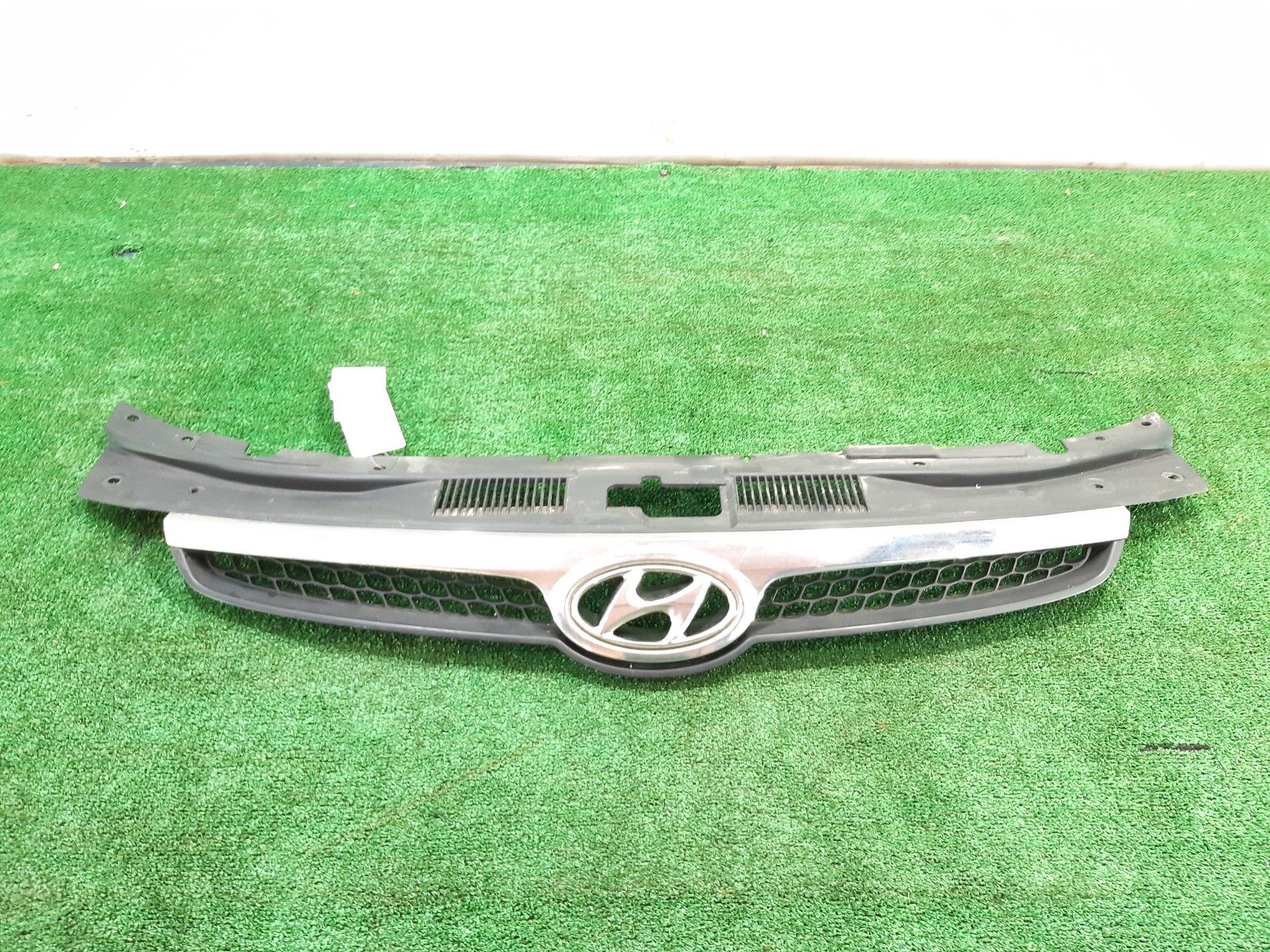 HYUNDAI i30 FD (1 generation) (2007-2012) Priekinės radiatoriaus grotelės 863512F000 22416673