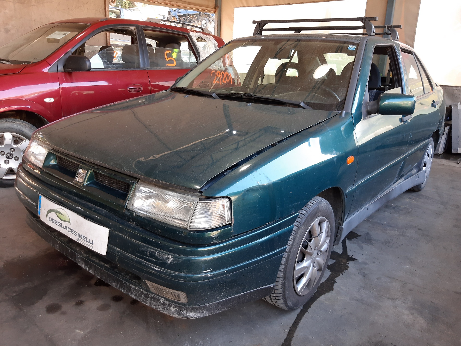 SEAT Toledo 1 generation (1991-1999) Labās aizmugurējās durvis 1L0833052C 22463200