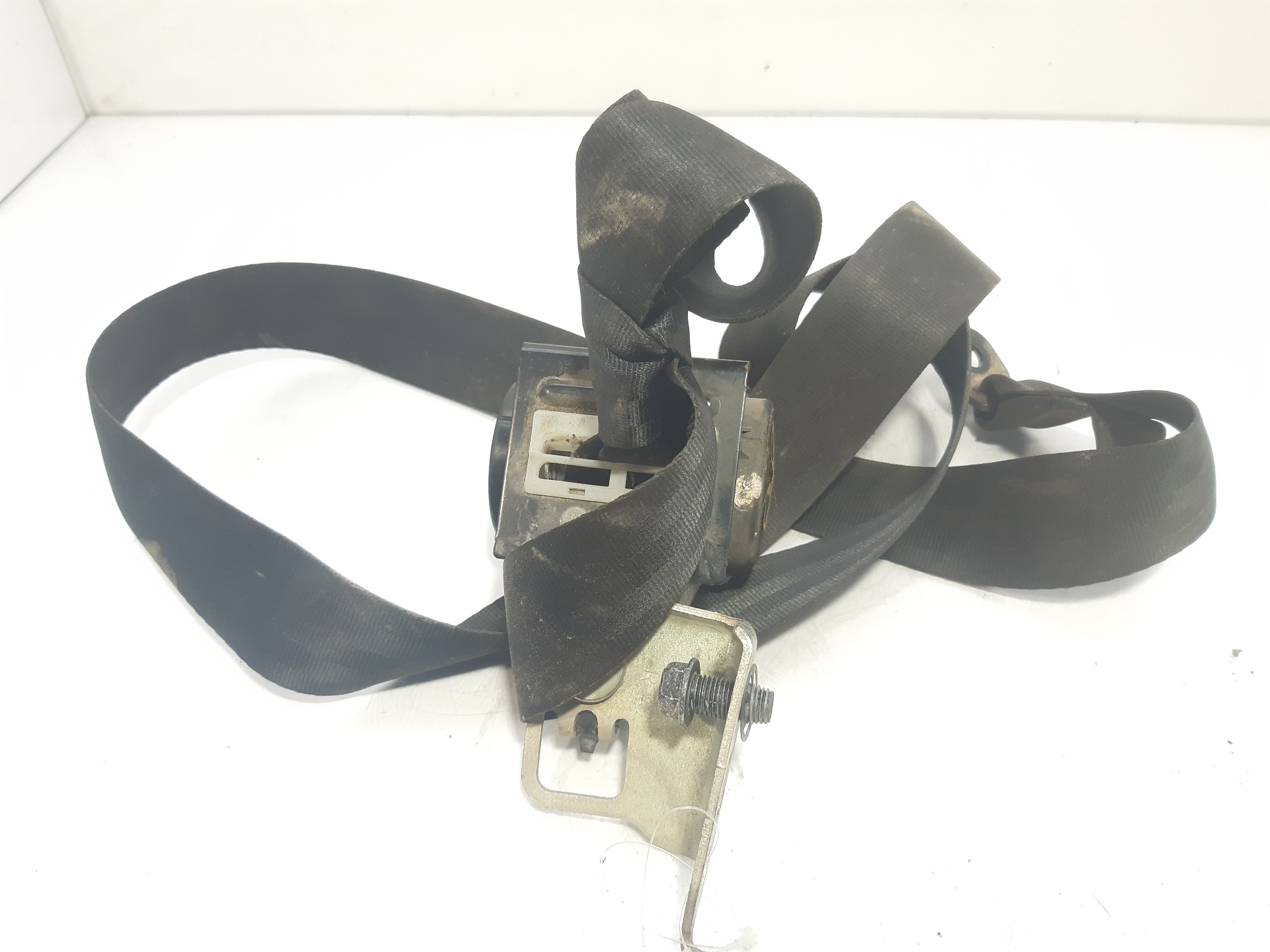 TOYOTA Avensis T27 Rear Right Seatbelt 609311300B 22423588