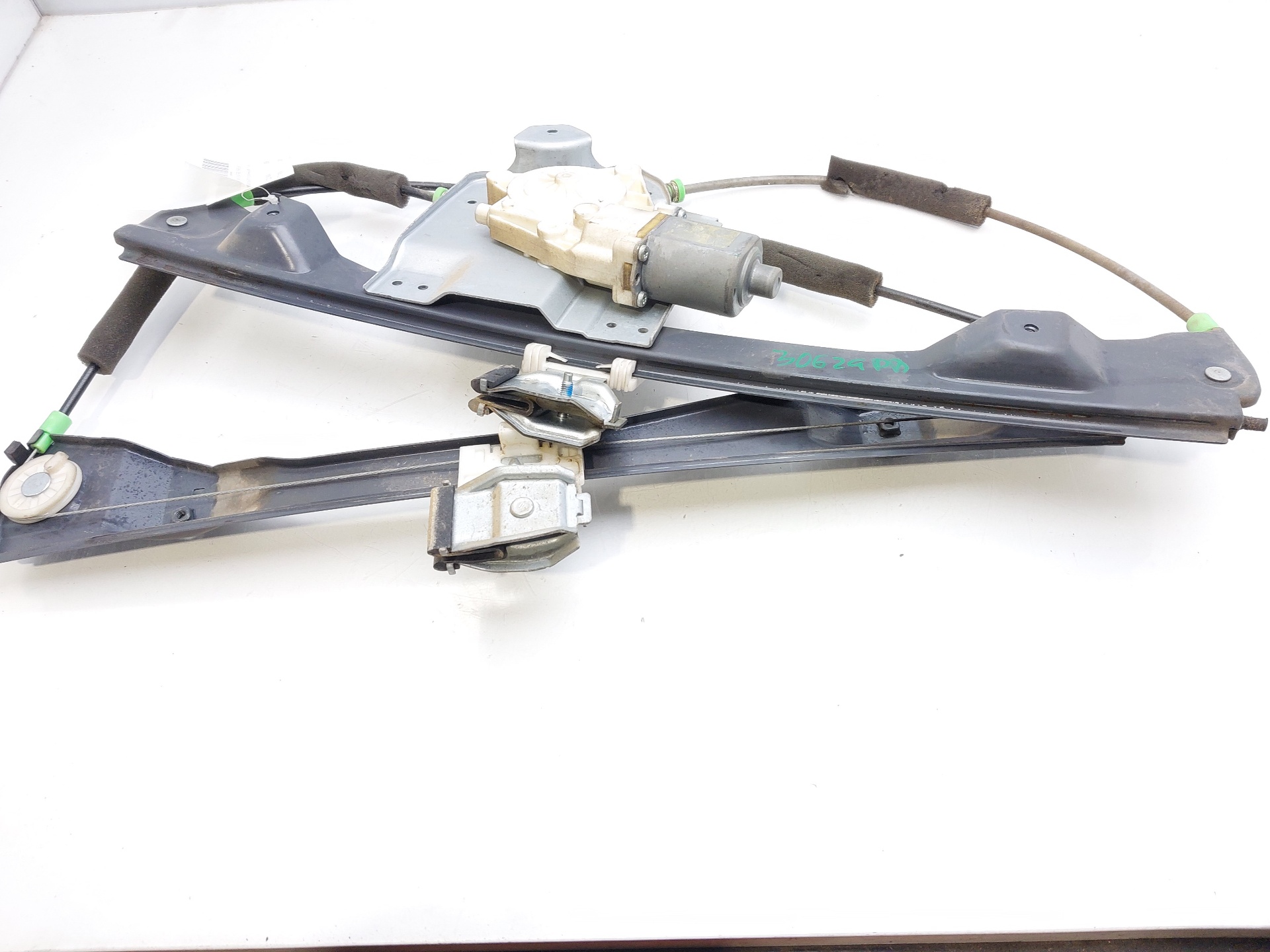 Mécanisme lève vitre avant droit D20DT 7232109004 de Ssangyong Actyon i 2006-0 155 CV
