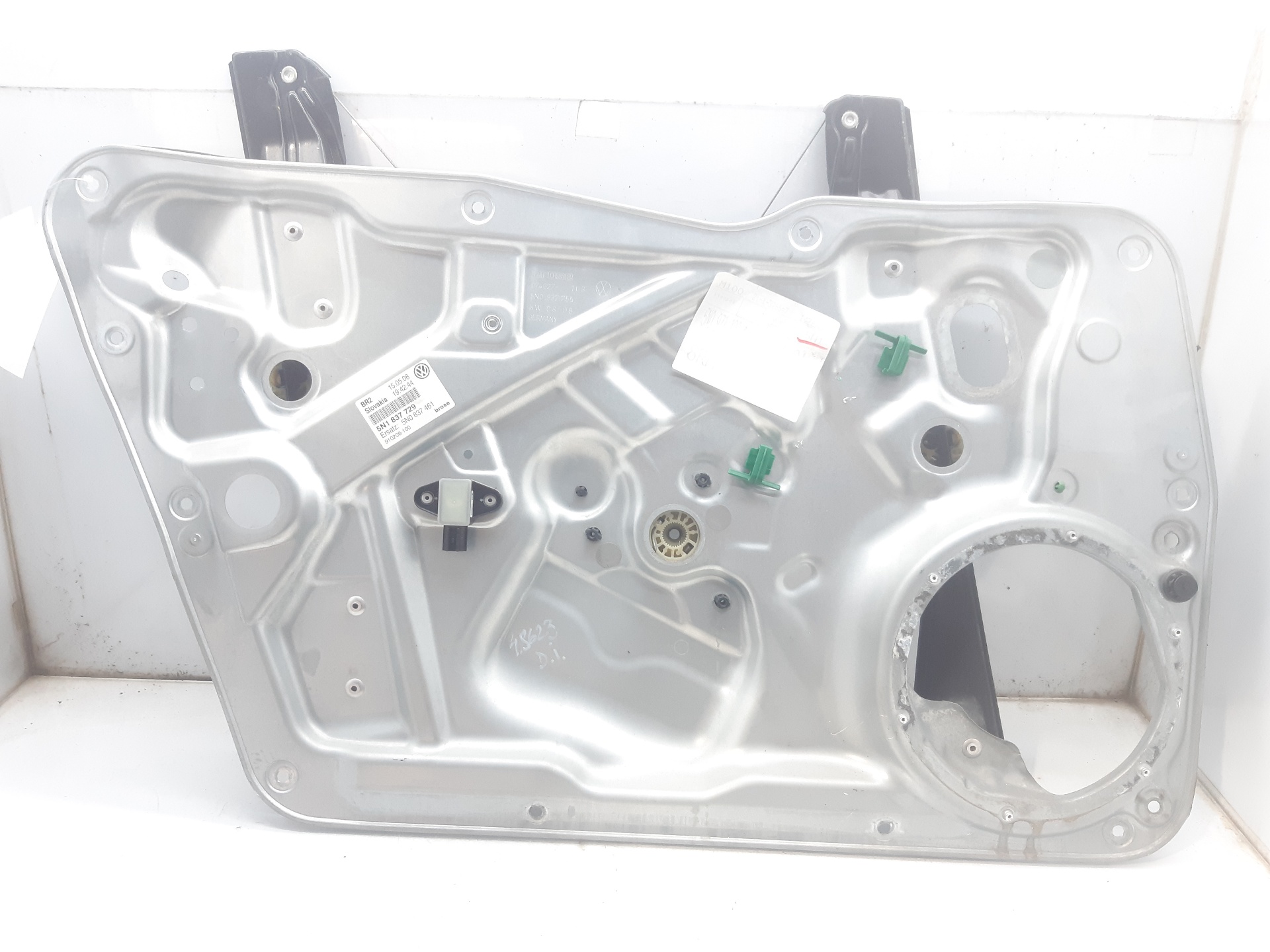 VOLKSWAGEN Tiguan 1 generation (2007-2017) Front Left Door Window Regulator 5N1837729 18800792