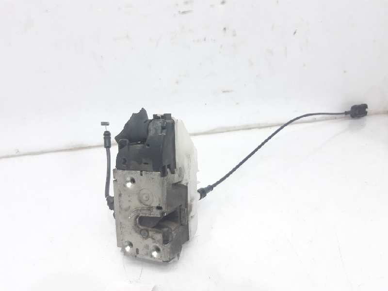 RENAULT Megane 2 generation (2002-2012) Front Left Door Lock 8200027776 18459857