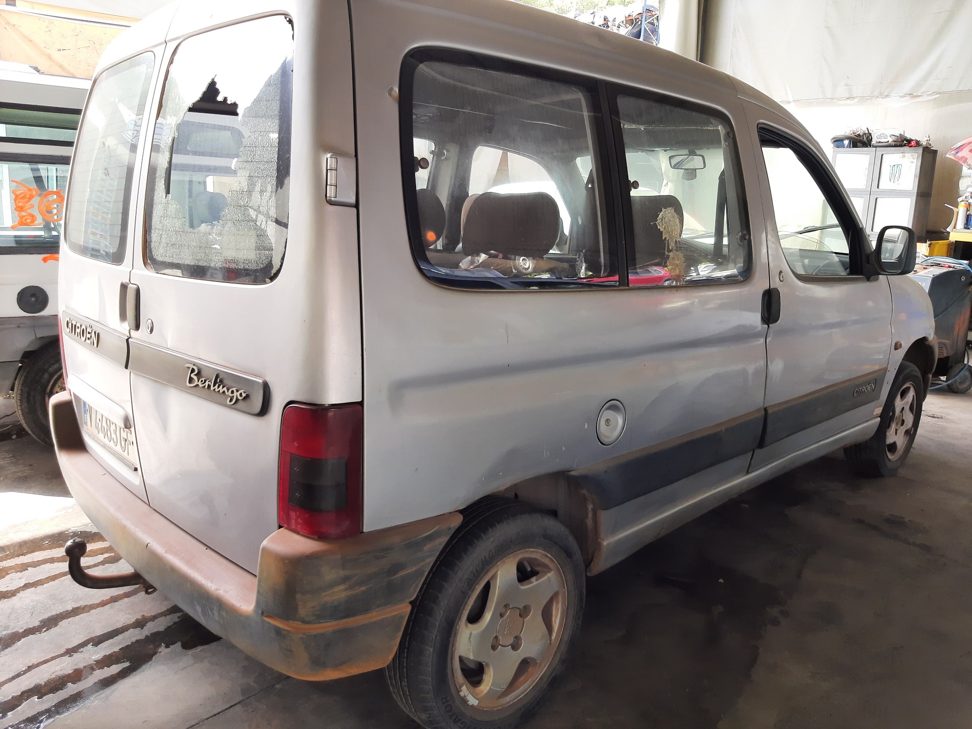 VOLKSWAGEN Clio Замок передней левой двери 9135H6 22341374