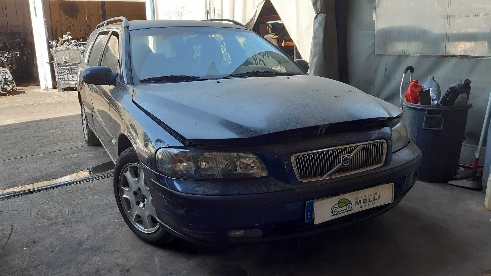 VOLVO V70 2 generation (2000-2008) Moteur de commande de vitre de porte avant droite 0130821761 18725195