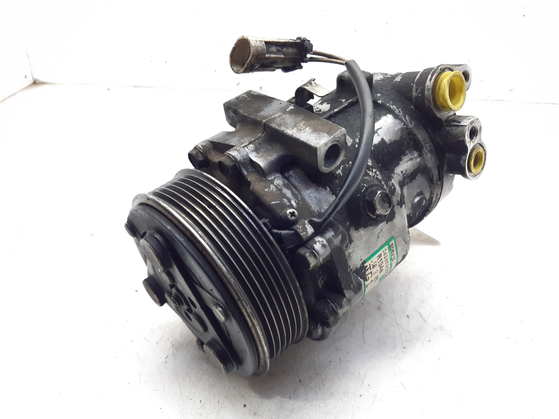 OPEL Corsa C (2000-2006) Air Condition Pump 13106850 18769733