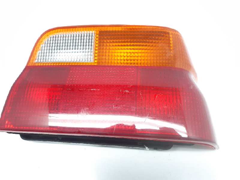 FORD Orion 3 generation (1990-1993) Rear Right Taillight Lamp 1052403 18455725