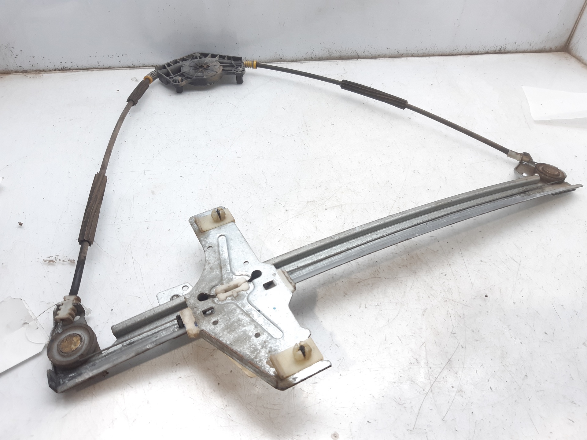 PEUGEOT 307 1 generation (2001-2008) Front Left Door Window Regulator 9637139480 22440231