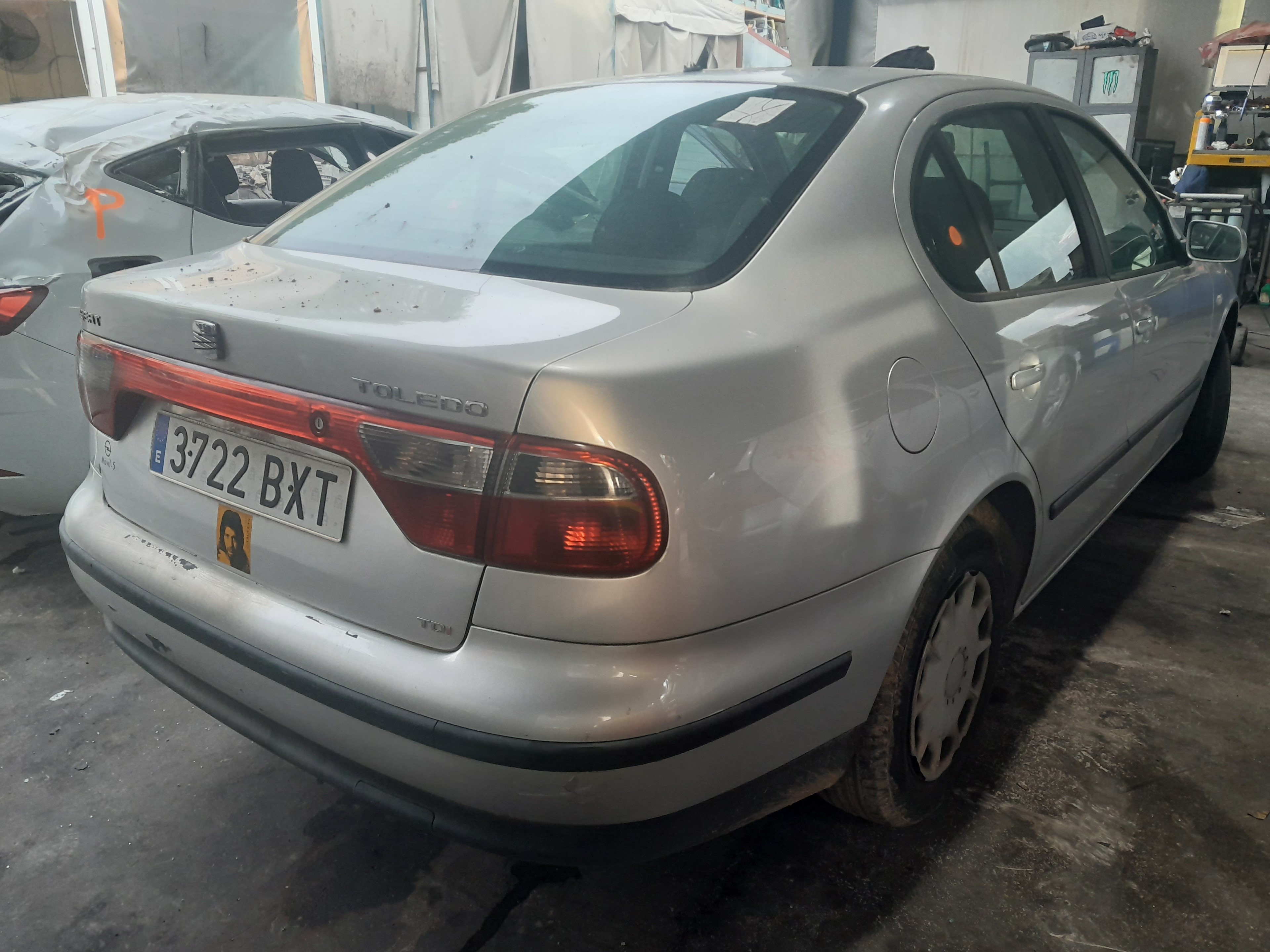 NISSAN Toledo 2 generation (1999-2006) Противотуманка бампера передняя правая 1M0941702B 22561293