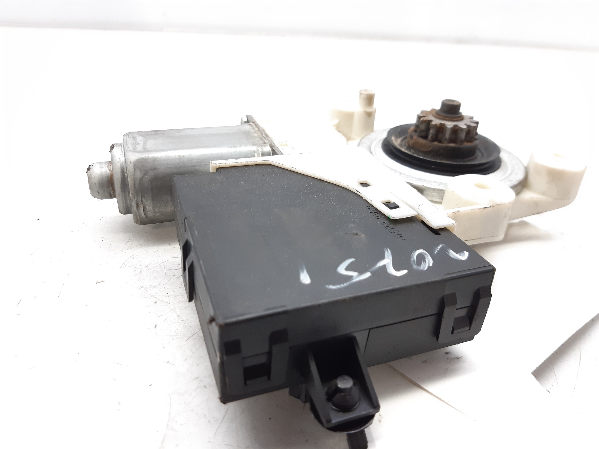 VOLVO S40 2 generation (2004-2012) Rear Right Door Window Control Motor 30710149 18655262