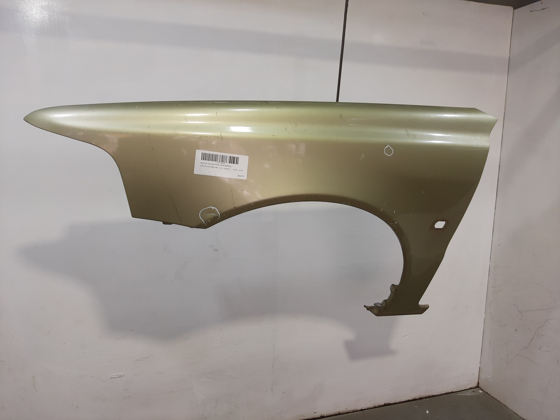 VOLVO V40 1 generation (1996-2004) Front Left Fender 30802306 23011625