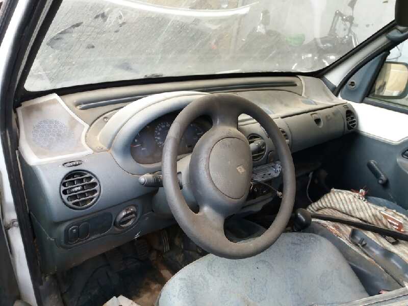 RENAULT Kangoo 1 generation (1998-2009) Priekšējās kreisās durvis 7751471745 20180881