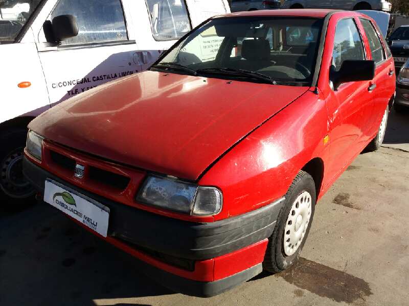 SEAT Cordoba 1 generation (1993-2003) Priekinių dešinių durų veidrodis 415312302 20171458