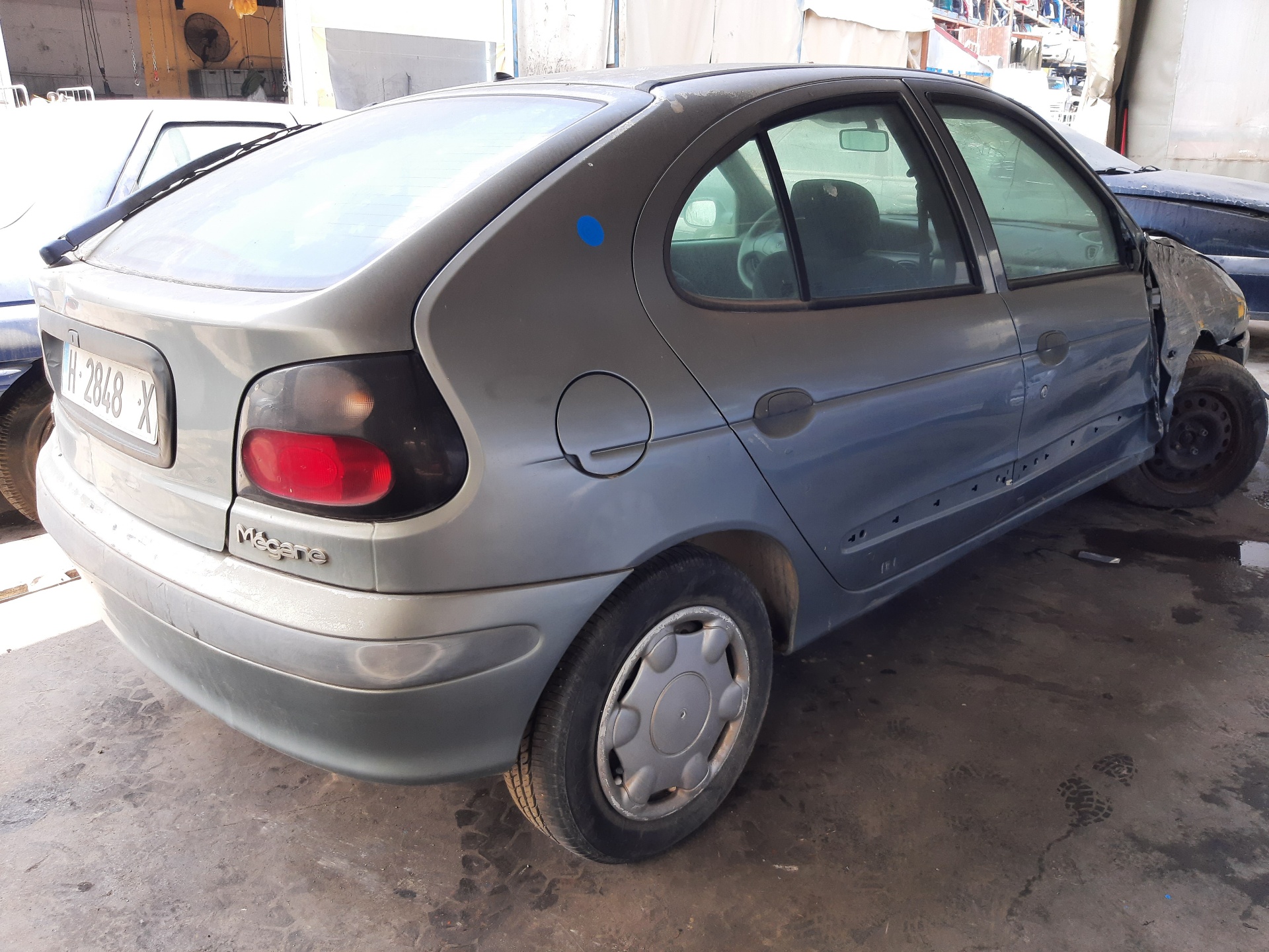 KIA Megane 1 generation (1995-2003) Priekinis kairys žibintas 260605784R 24123335