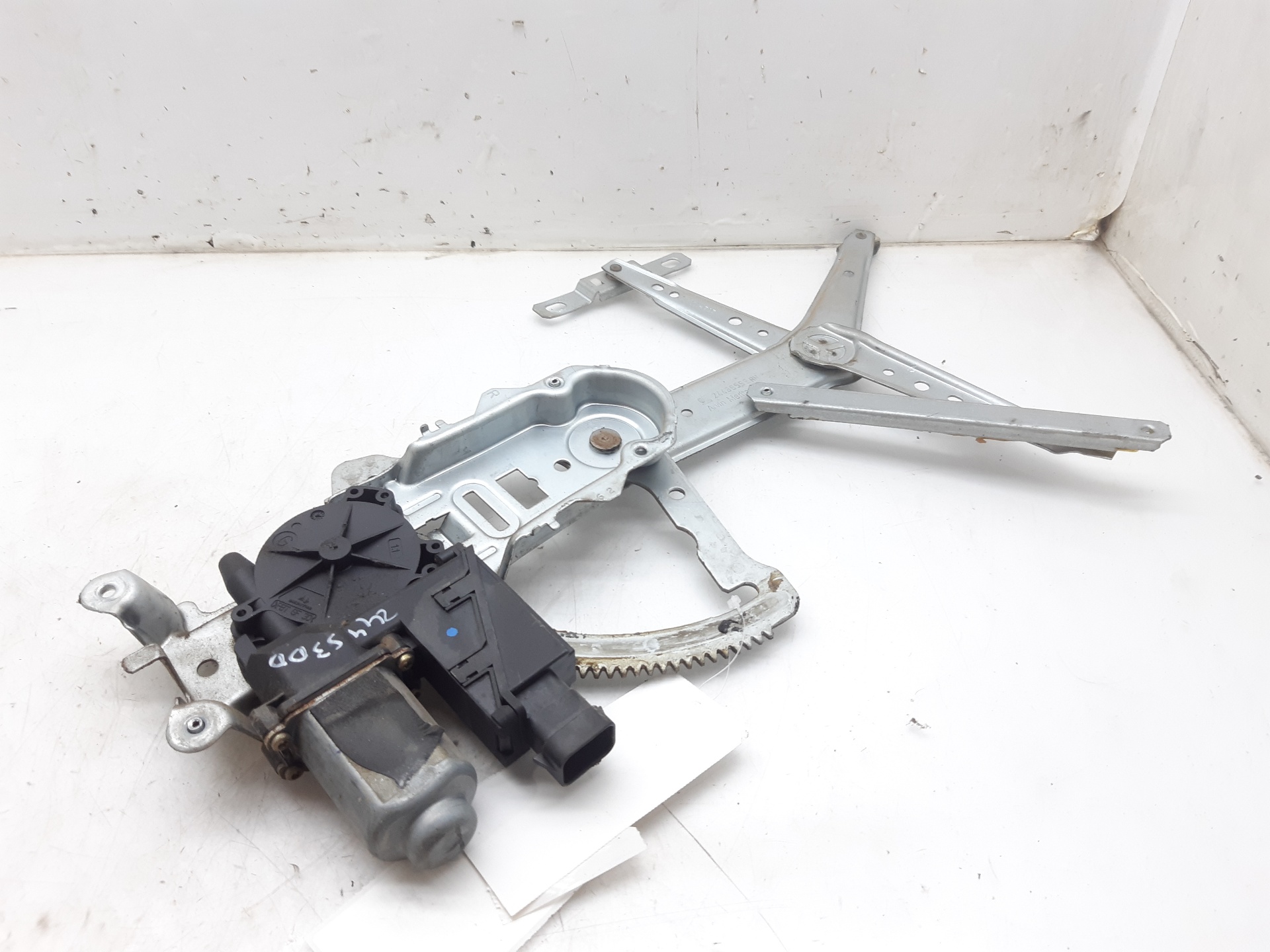 OPEL Corsa C (2000-2006) Front Right Door Window Regulator 24466596 18706304