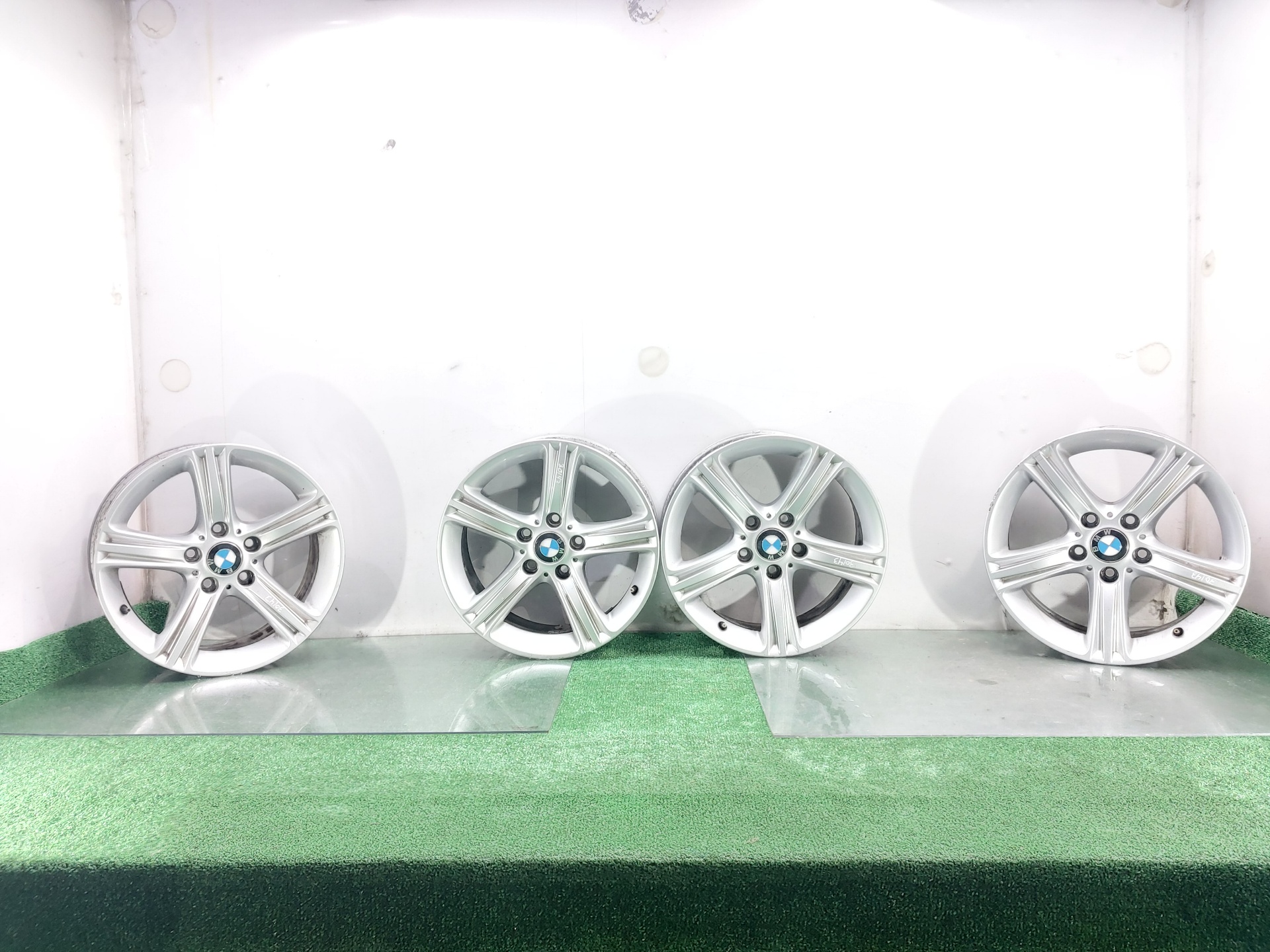BMW 3 Series F30/F31 (2011-2020) Wheel Set R17 24071119