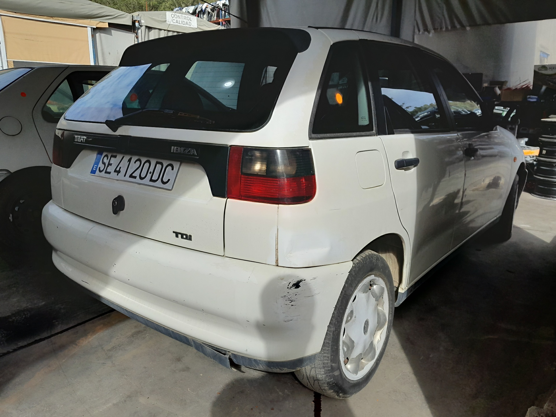 SEAT Cordoba 1 generation (1993-2003) Priekšējās labās durvis 6K4831052C 22463803