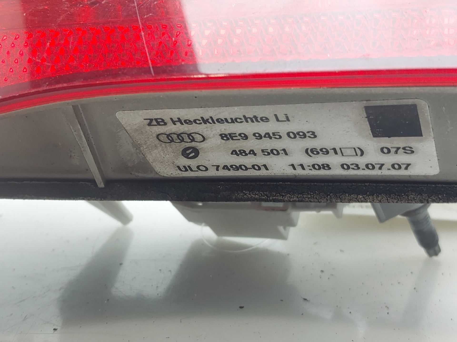 AUDI A4 B7/8E (2004-2008) Vänster bakljus bak 8E9945093 24150152