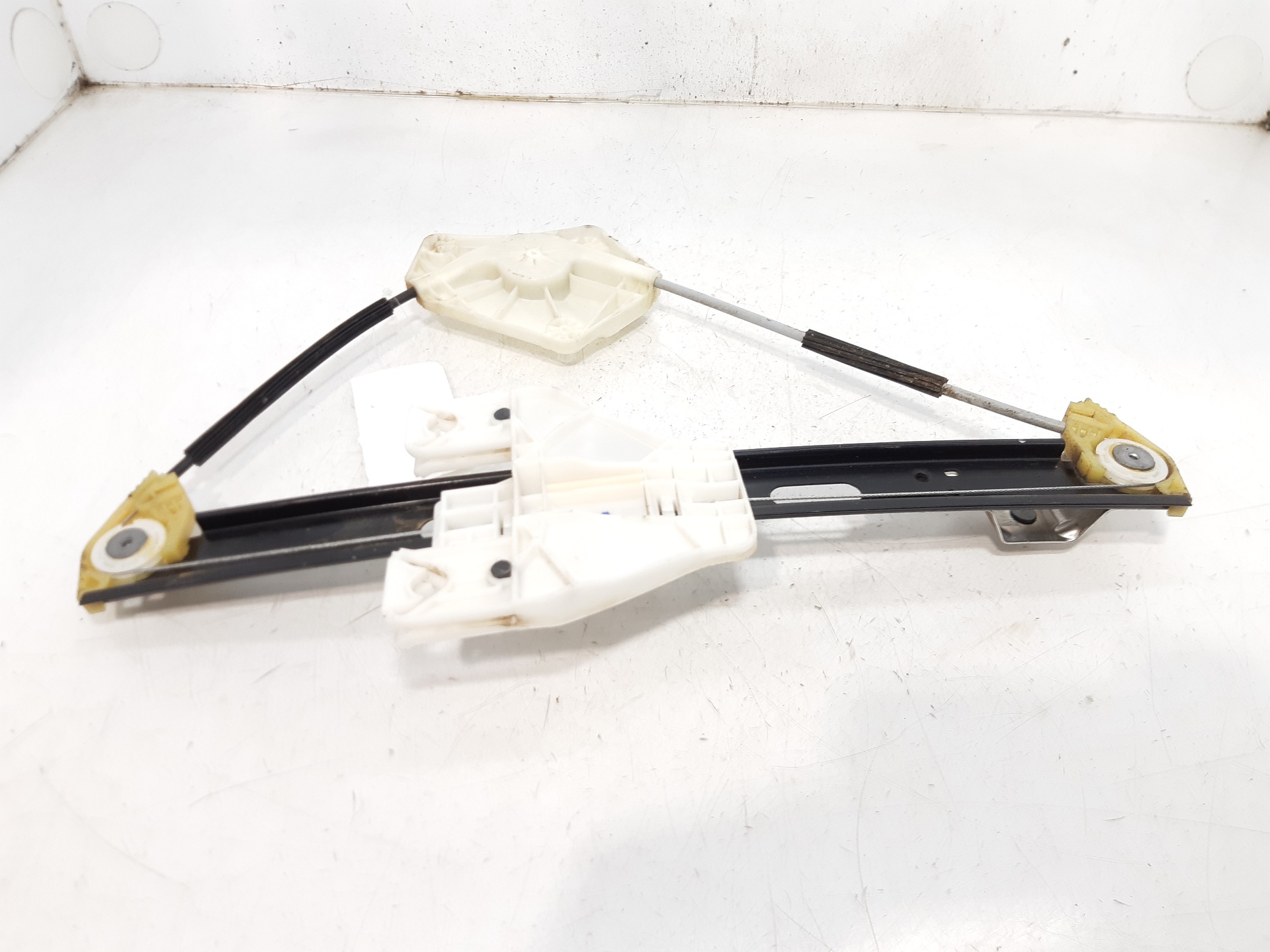 SEAT Leon 3 generation (2012-2020) Rear Right Door Window Regulator 5F4839462B 18758610