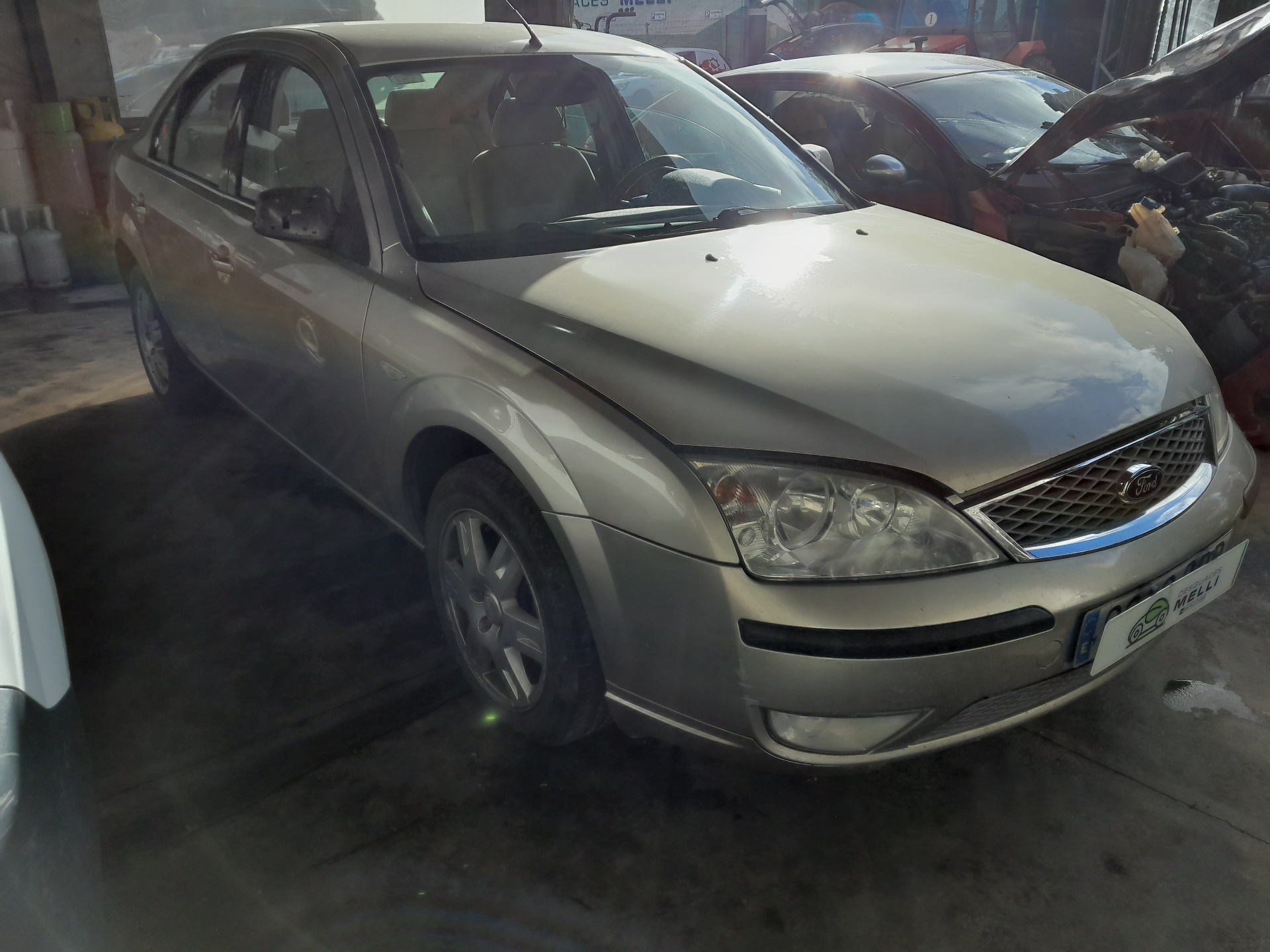 FORD Mondeo 3 generation (2000-2007) Priekinių kairių durų išorinė rankenėlė 4S71X219A65EE 22472666