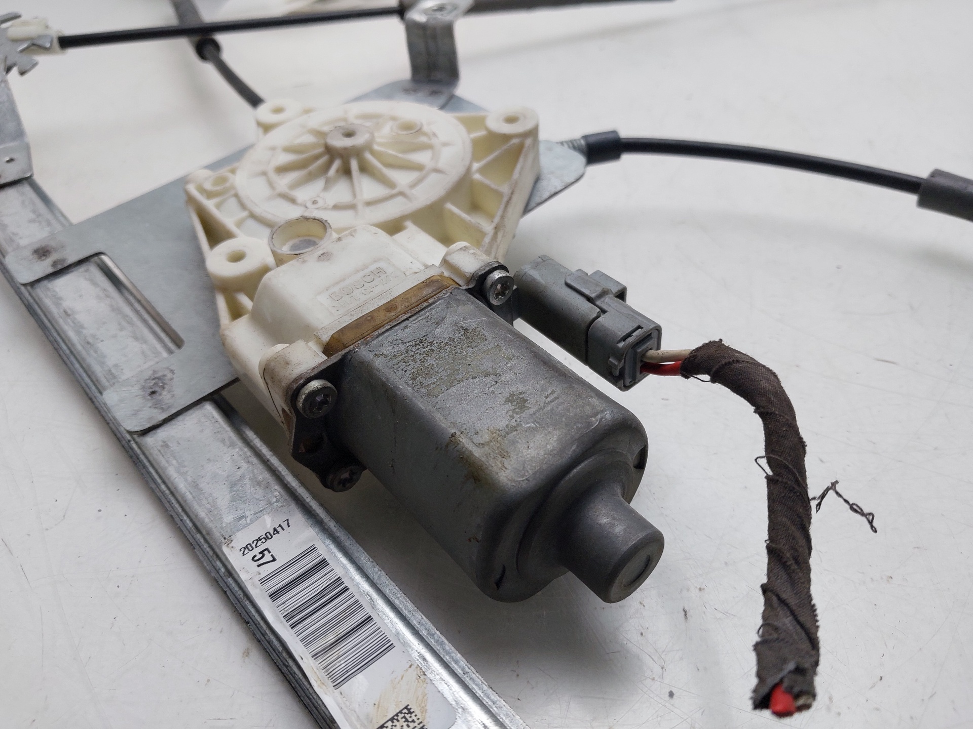 Mécanisme lève vitre avant droit D20DT 7232109004 de Ssangyong Actyon i 2006-0 155 CV - pieza usada