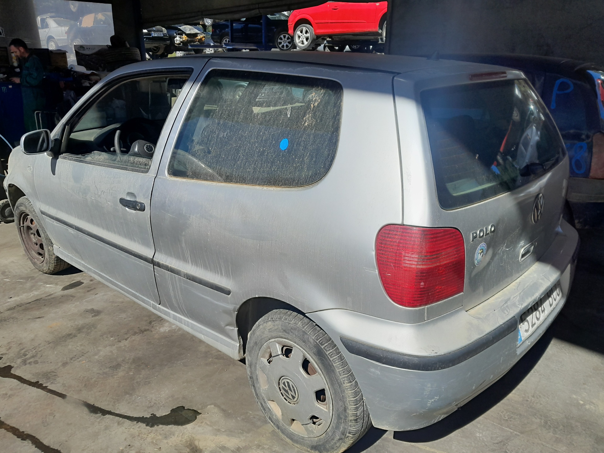 NISSAN Polo 3 generation (1994-2002) Citas virsbūves detaļas 1J6827565A 23021227