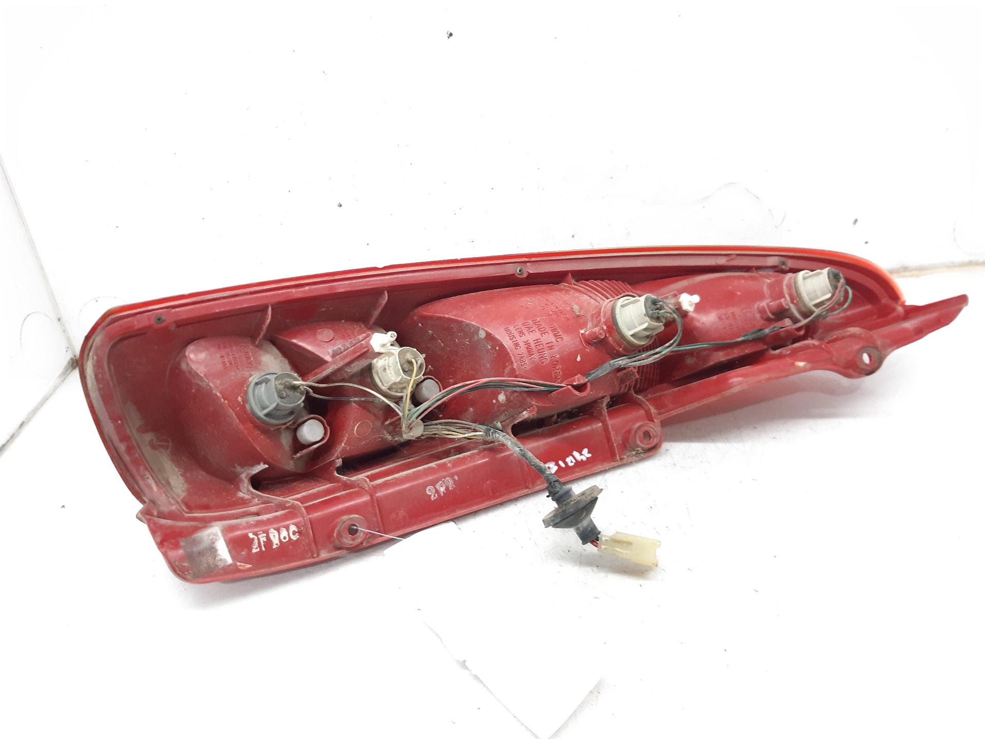 Piloto trasero derecho A16DMS 96260527 de Daewoo Tacuma (u100) 2001-2004 105 CV - pieza usada