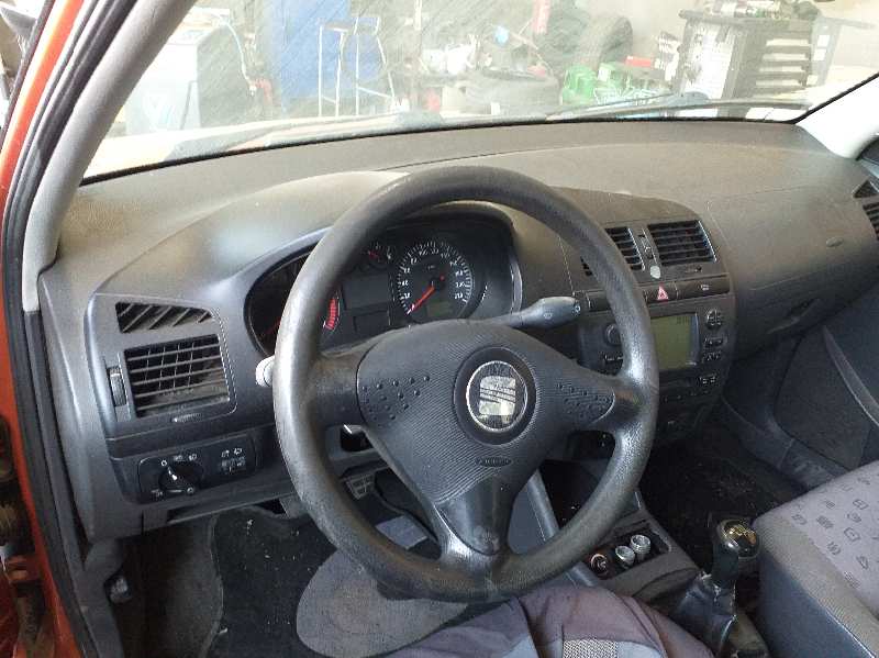 SEAT Ibiza 2 generation (1993-2002) Vasen takavalo 6K6945107C 24126864