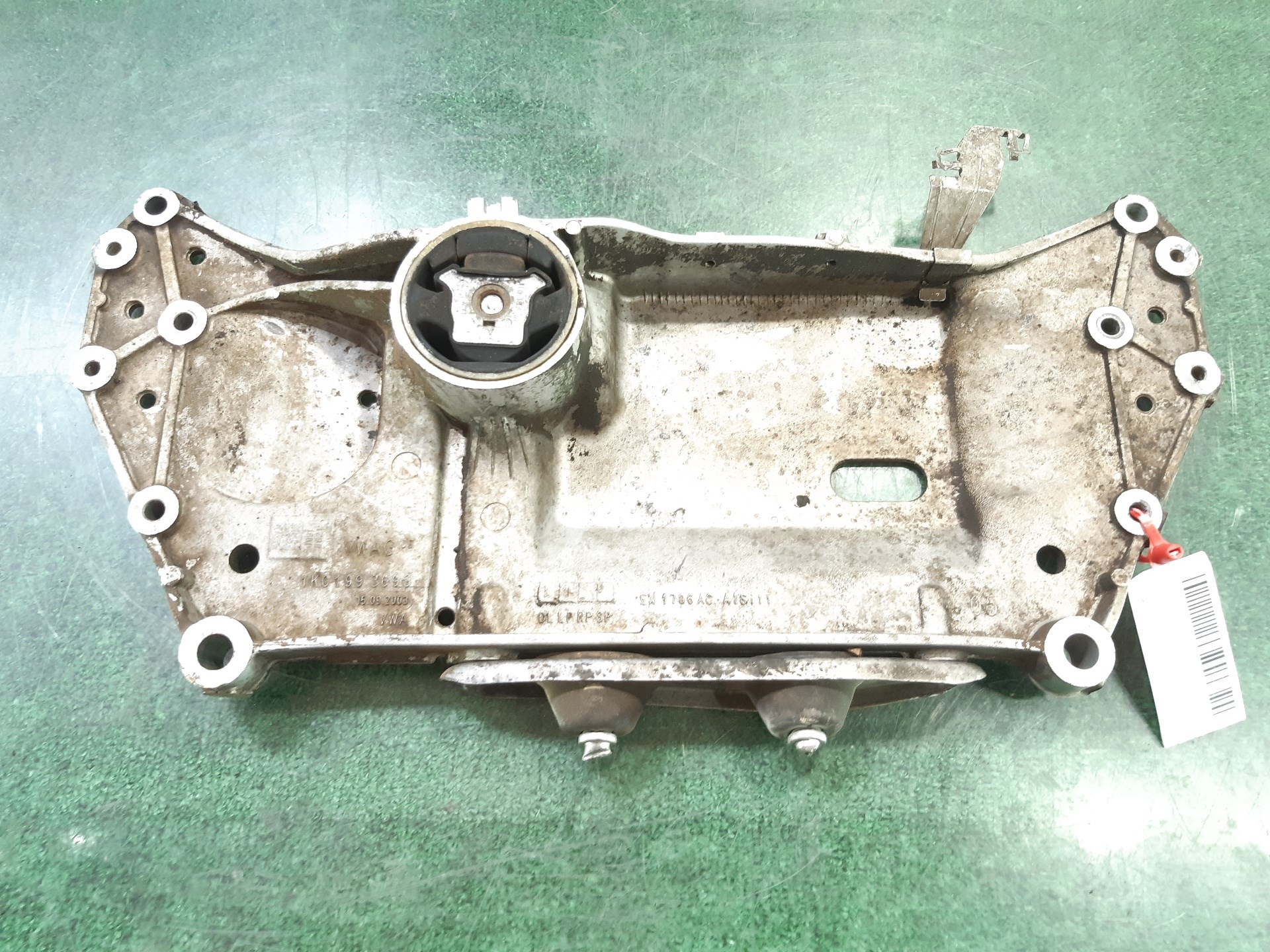 VOLKSWAGEN Touran 1 generation (2003-2015) Iná časť 1K0199369G 18725627